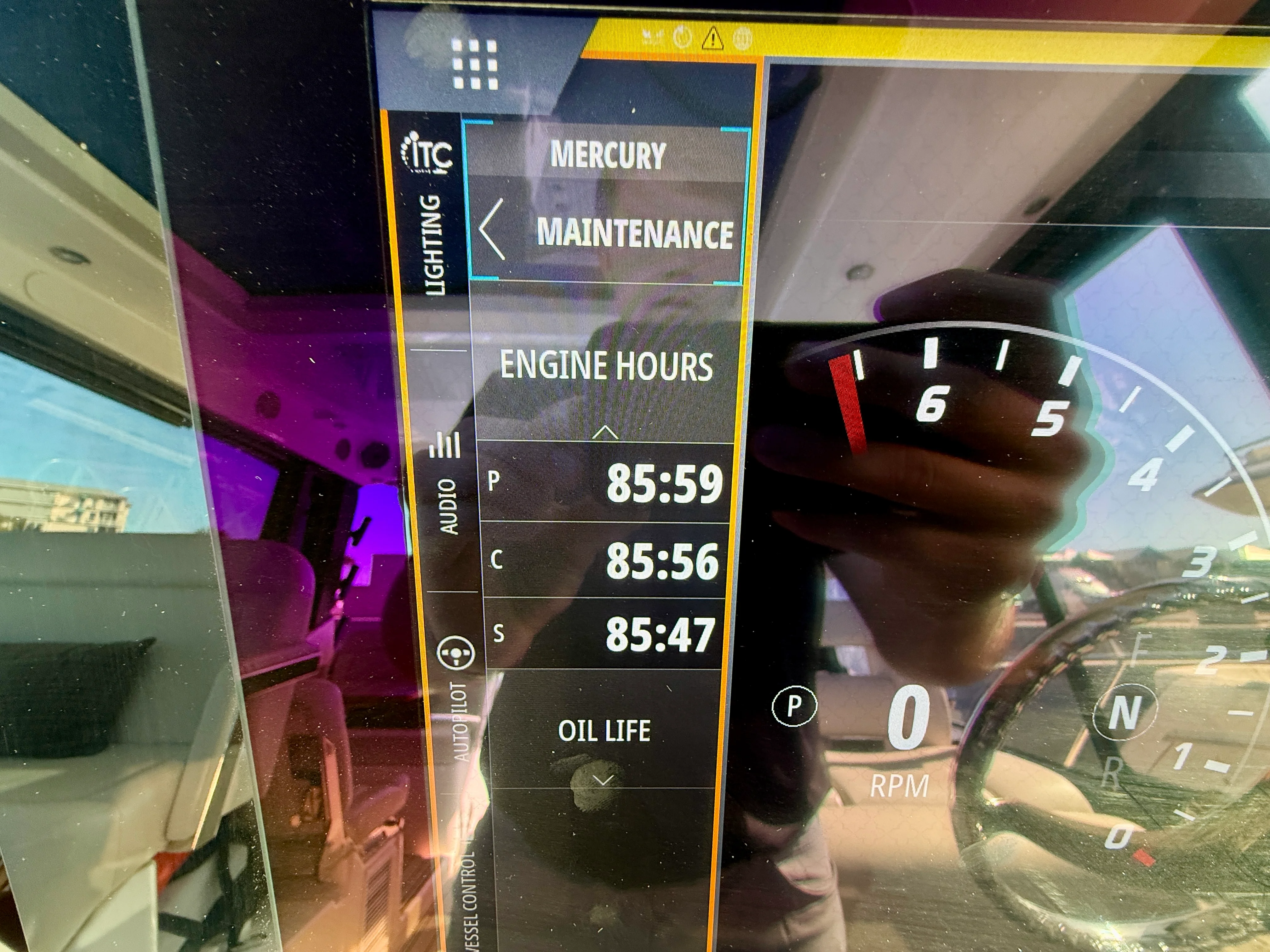 2024 Boston Whaler 405 CONQUEST Image Thumbnail #29