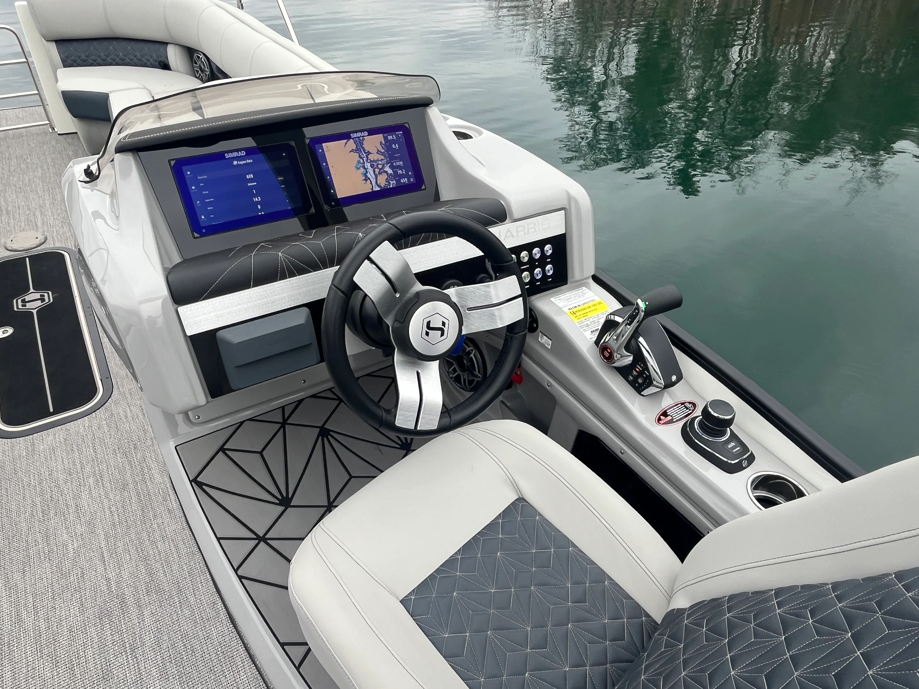 2025 Harris 250 GM Image Thumbnail #13