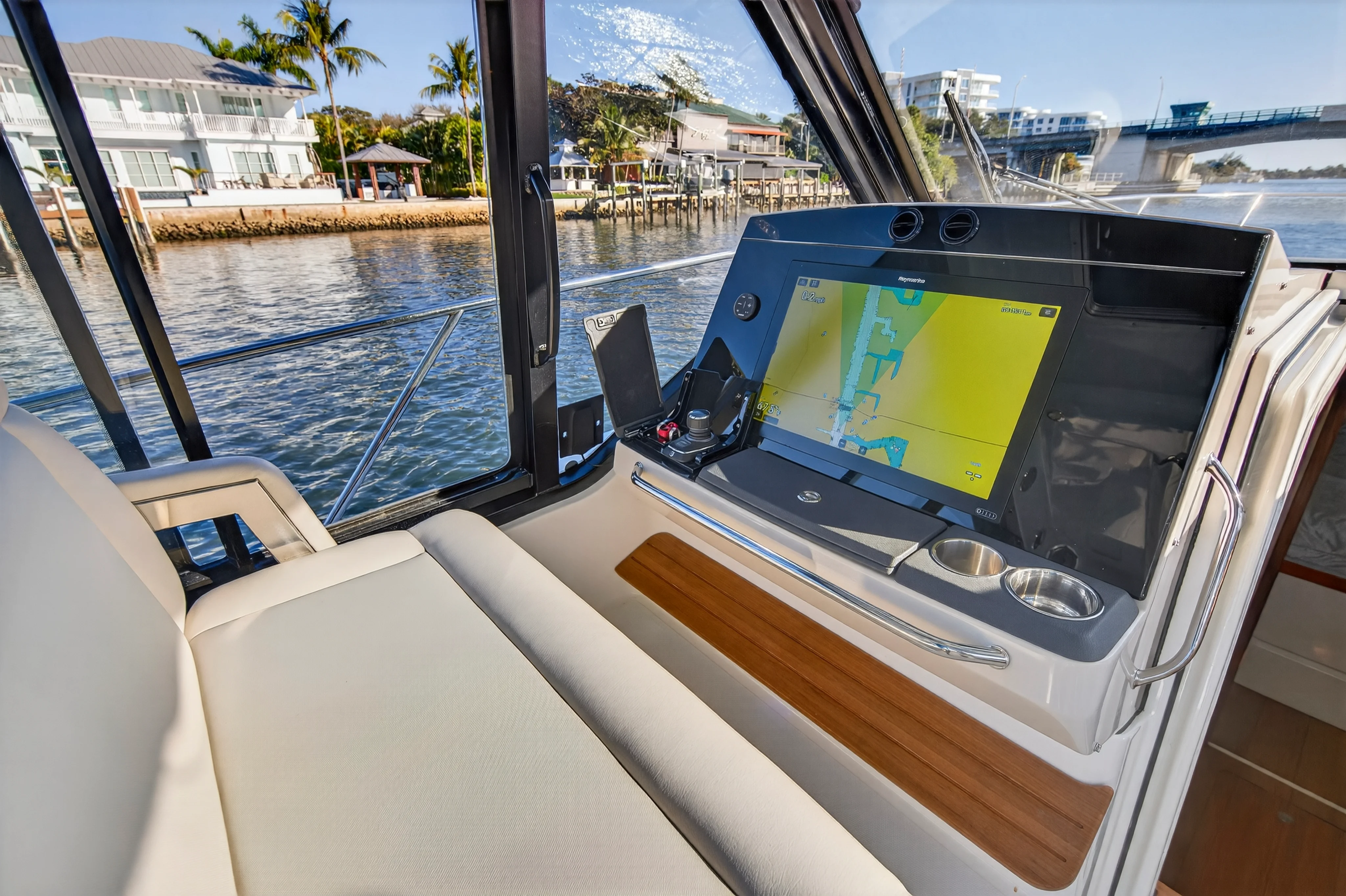 2021 Boston Whaler 405 CONQUEST Image Thumbnail #70