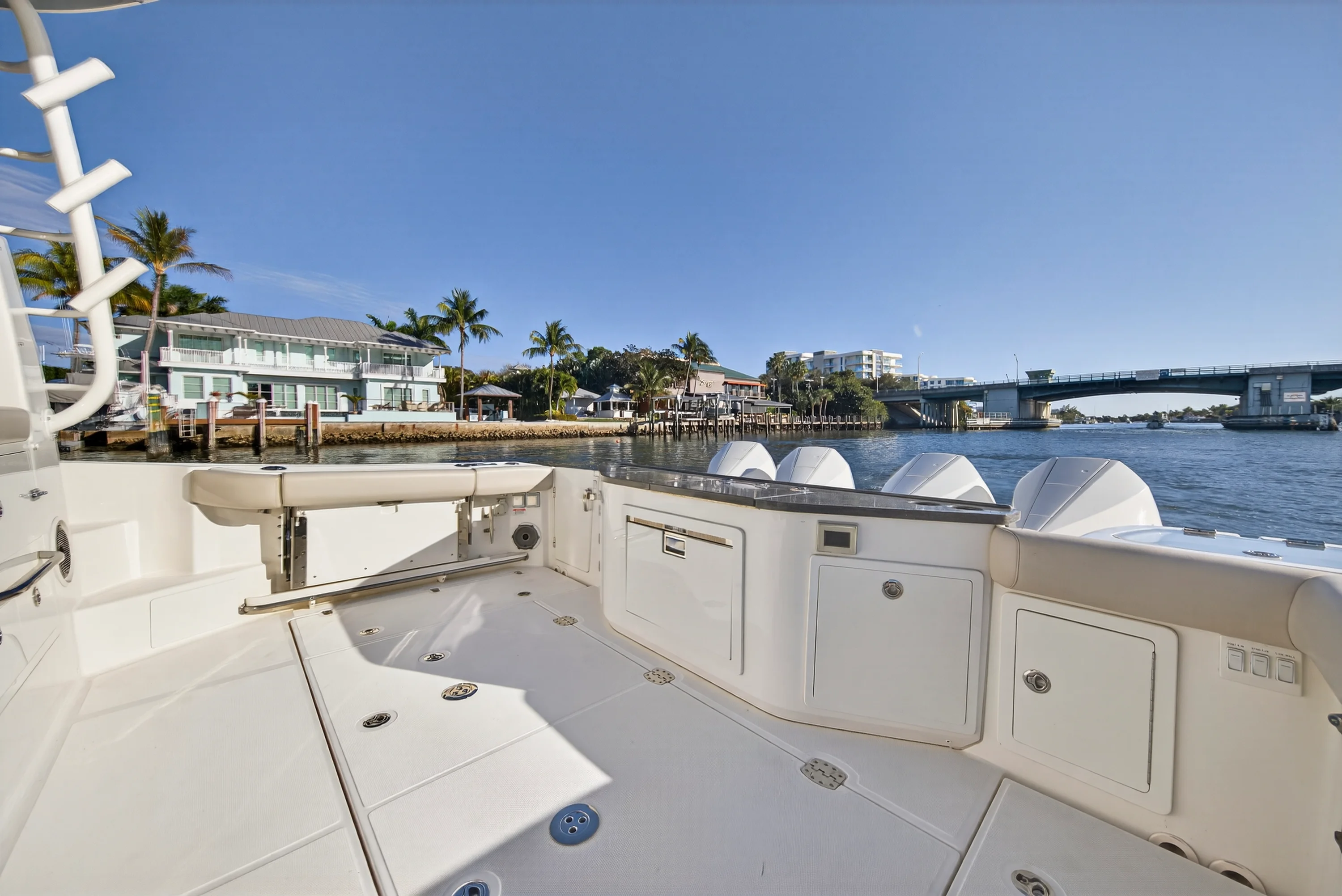 2021 Boston Whaler 405 CONQUEST Image Thumbnail #50