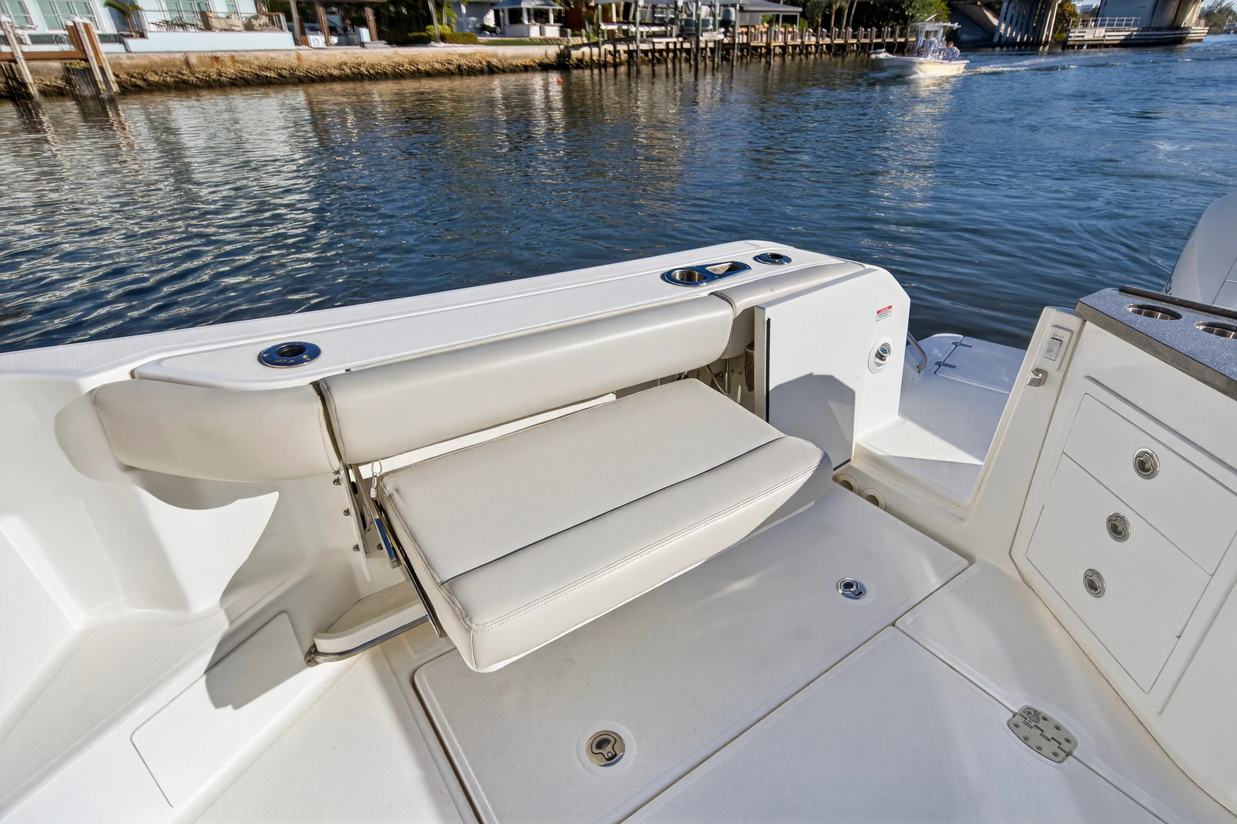 2021 Boston Whaler 405 CONQUEST Image Thumbnail #54