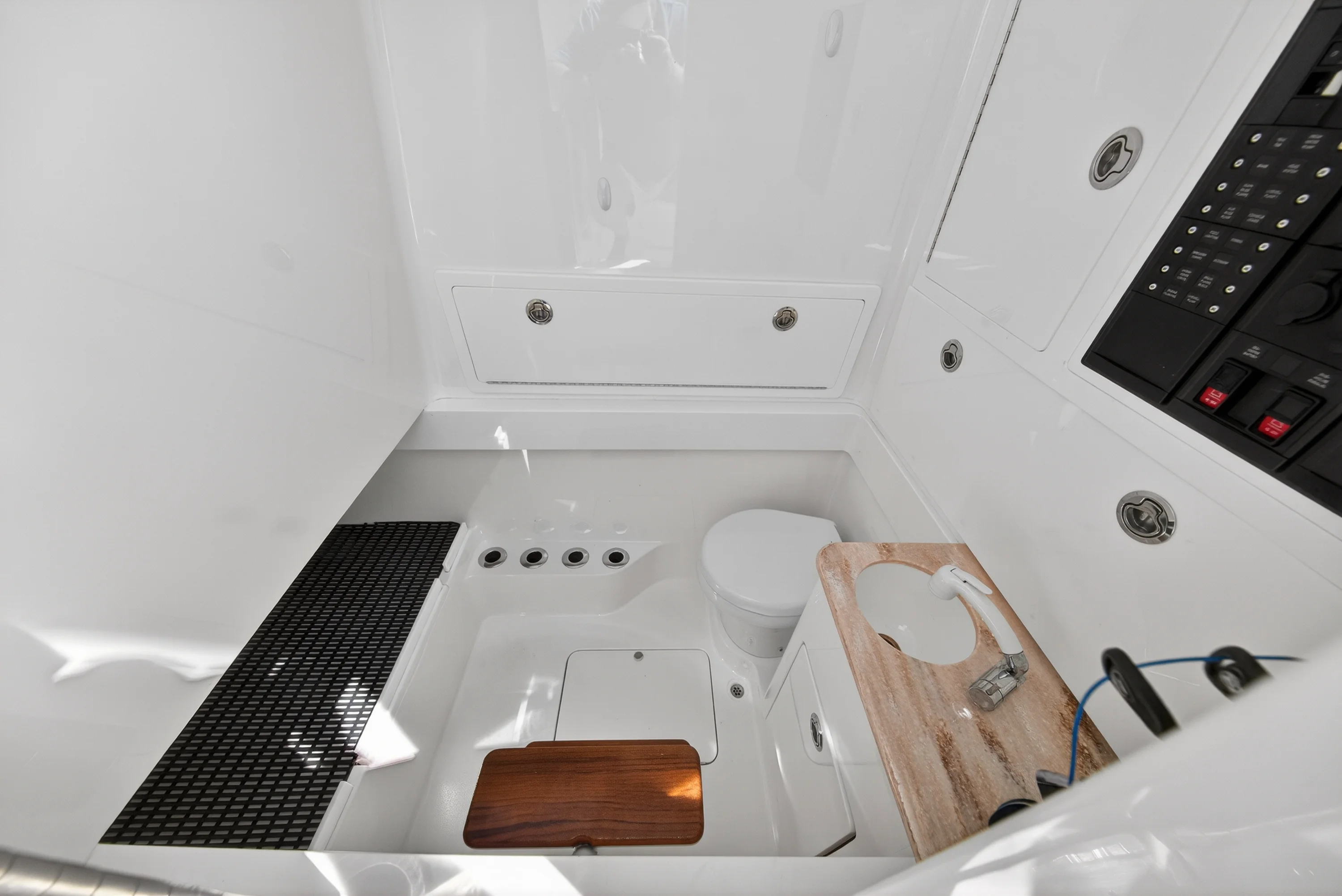 2020 Valhalla Boatworks V-37 Image Thumbnail #57