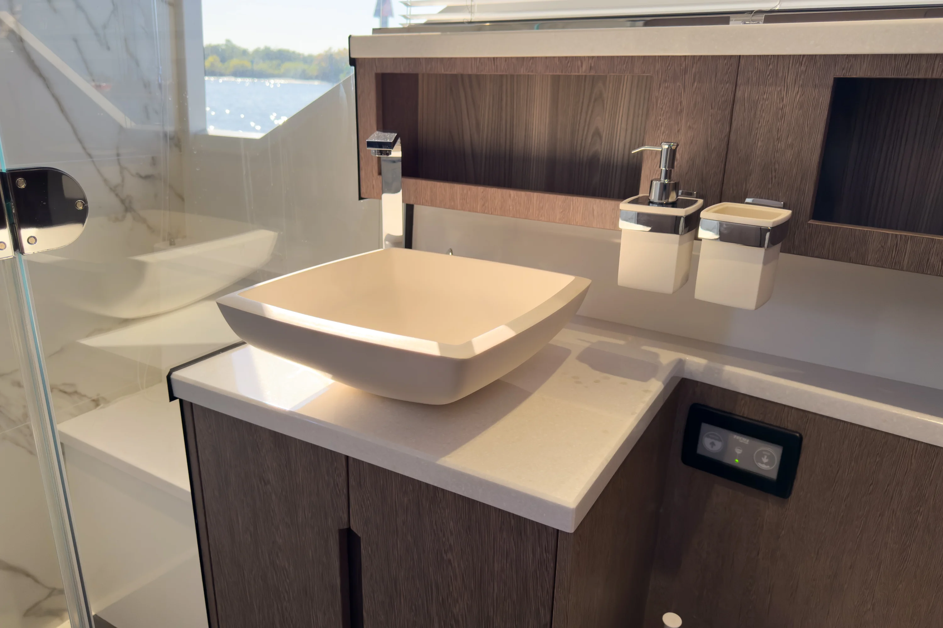 2022 Galeon 510 SKY Image Thumbnail #37