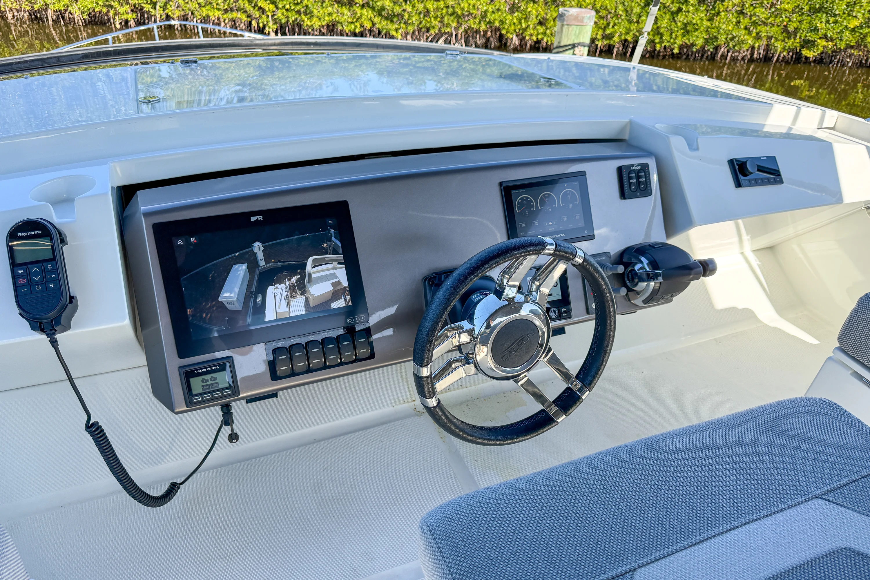 2022 Galeon 510 SKY Image Thumbnail #45