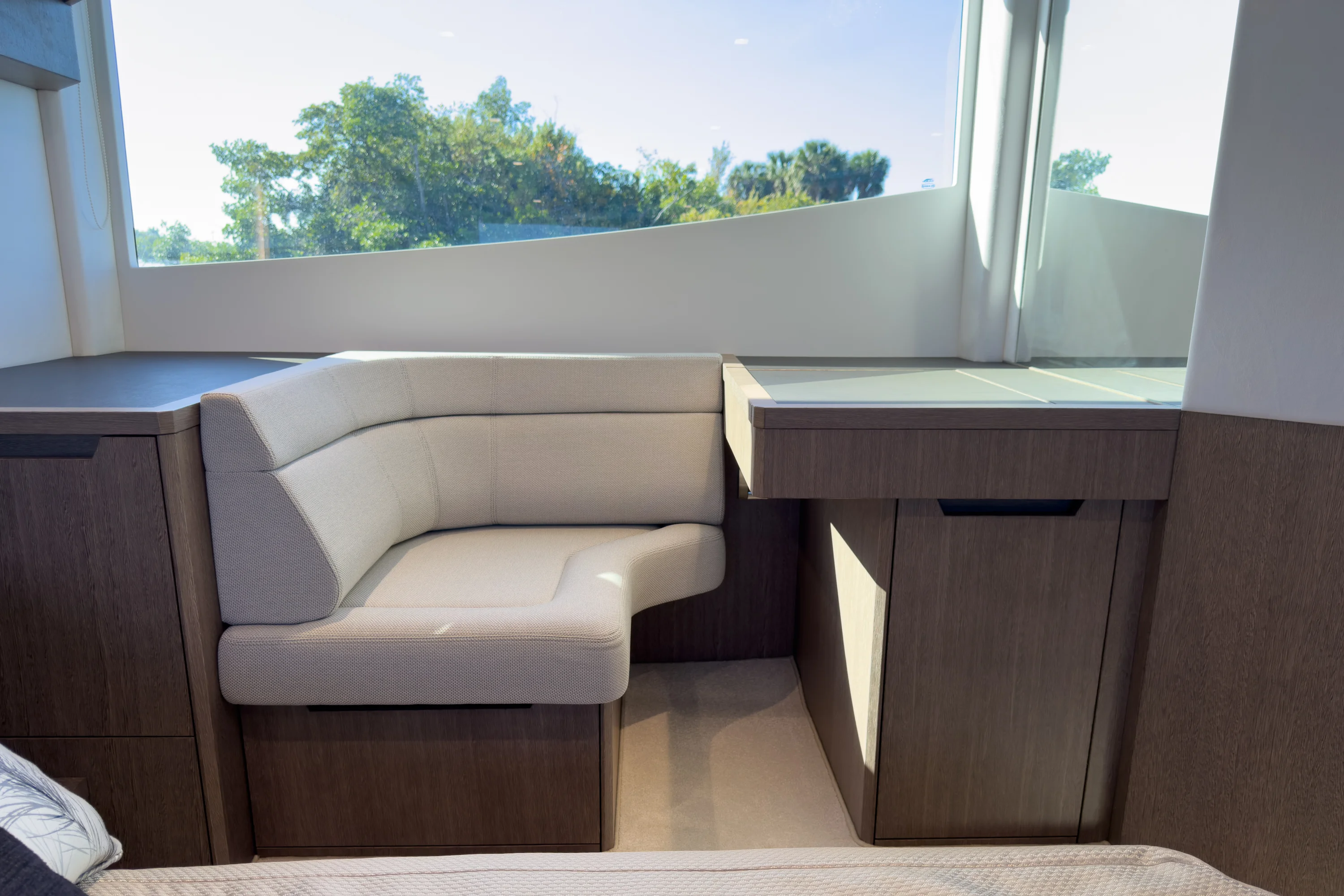 2022 Galeon 510 SKY Image Thumbnail #19