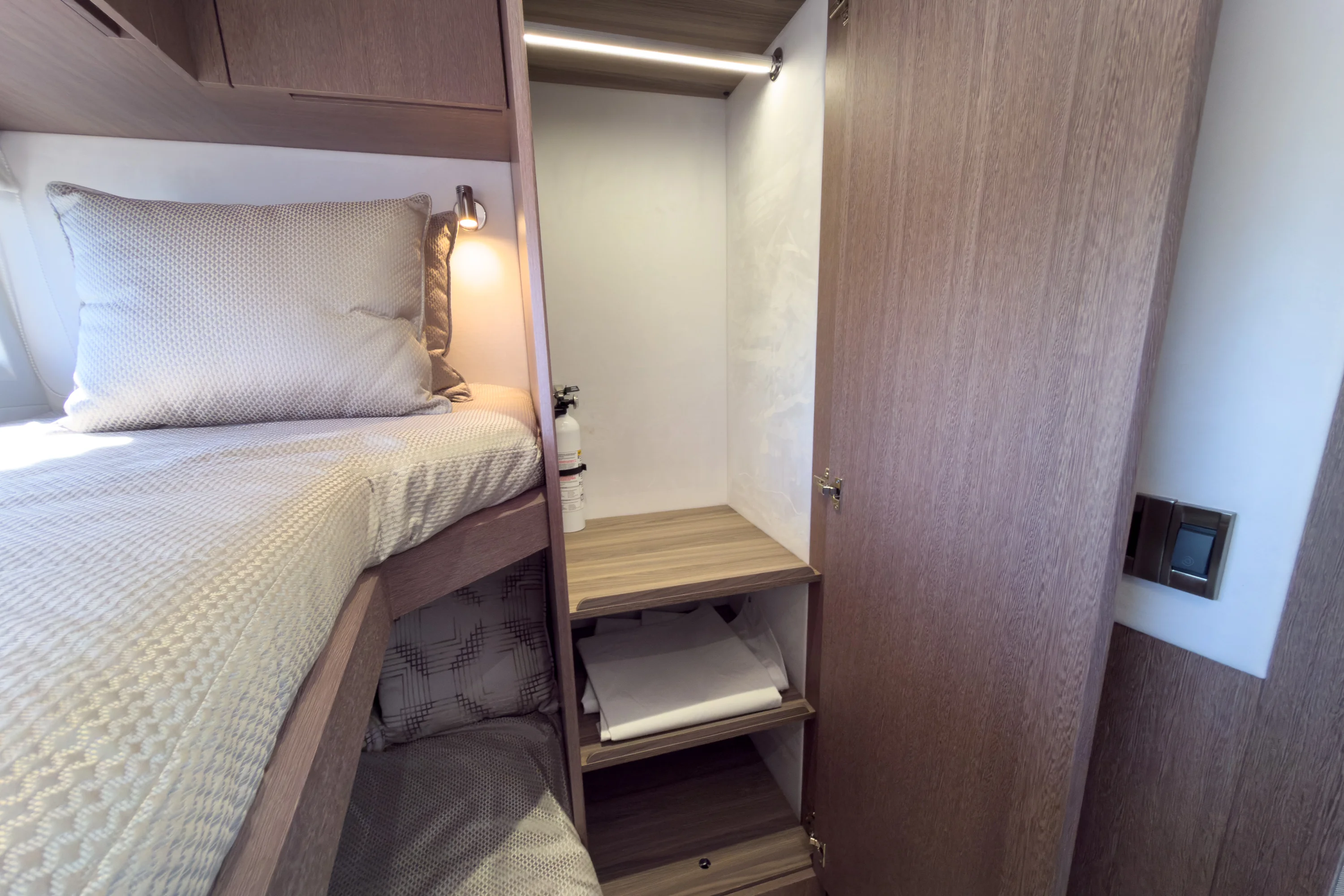 2022 Galeon 510 SKY Image Thumbnail #23