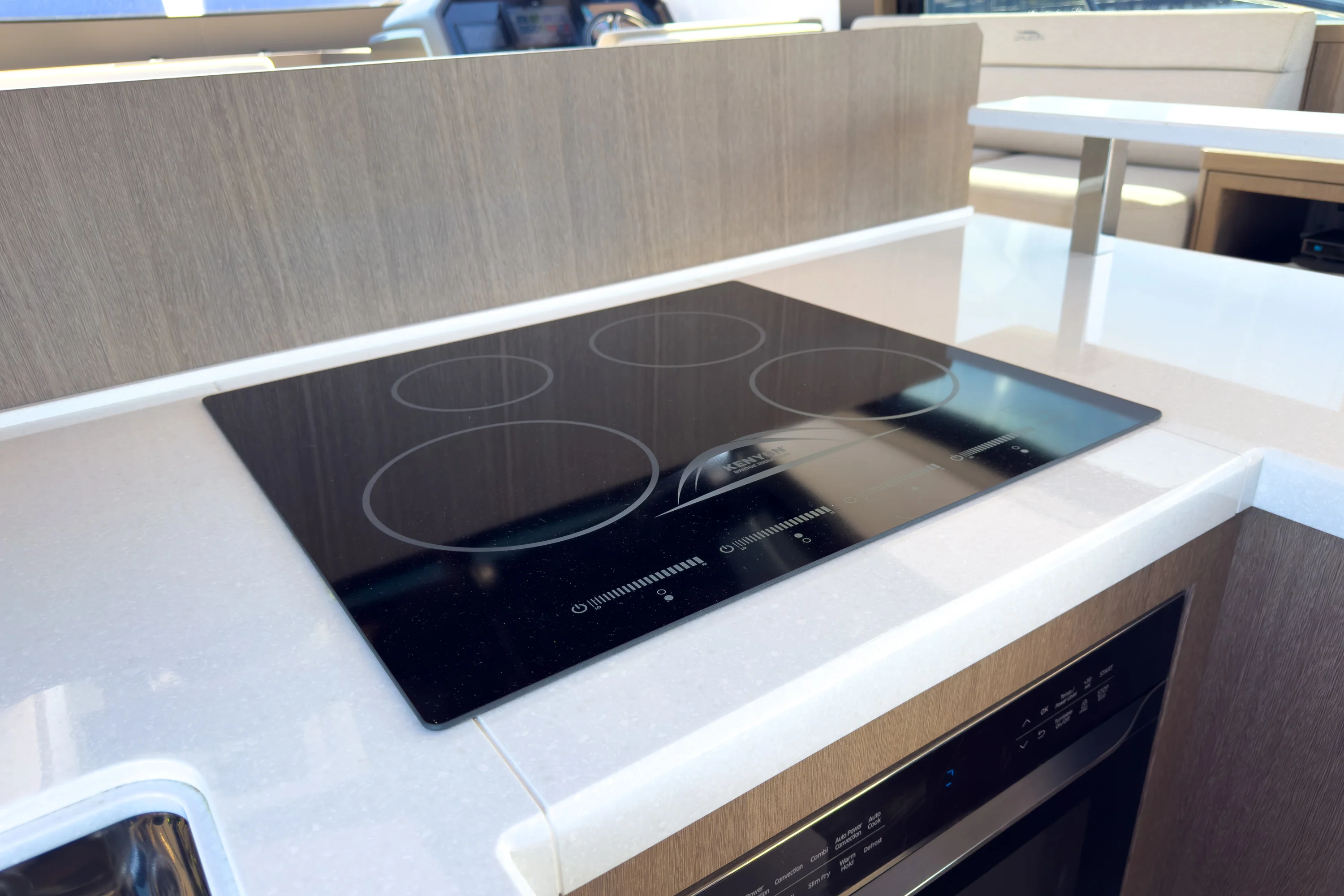 2022 Galeon 510 SKY Image Thumbnail #8