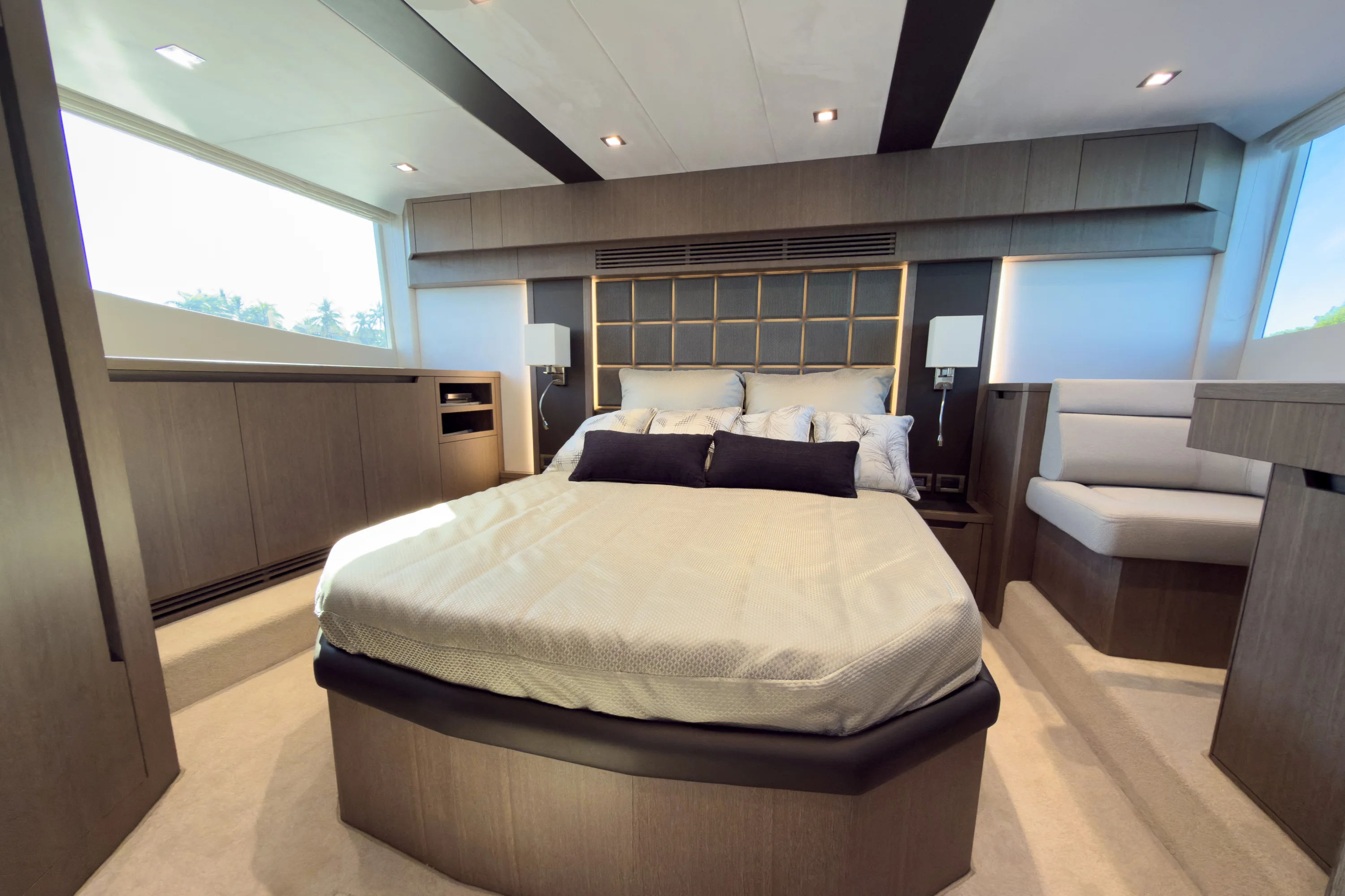 2022 Galeon 510 SKY Image Thumbnail #25