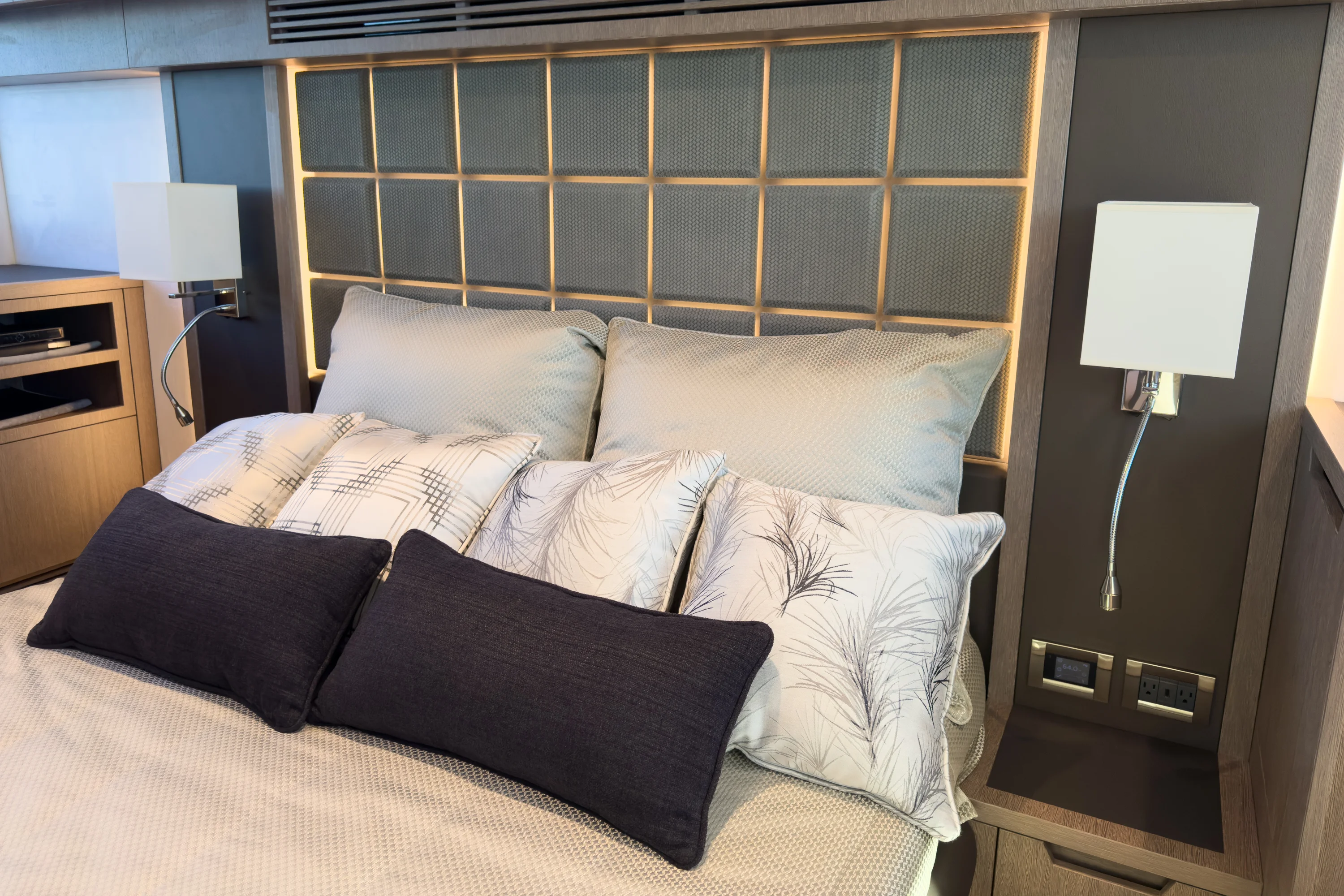 2022 Galeon 510 SKY Image Thumbnail #29