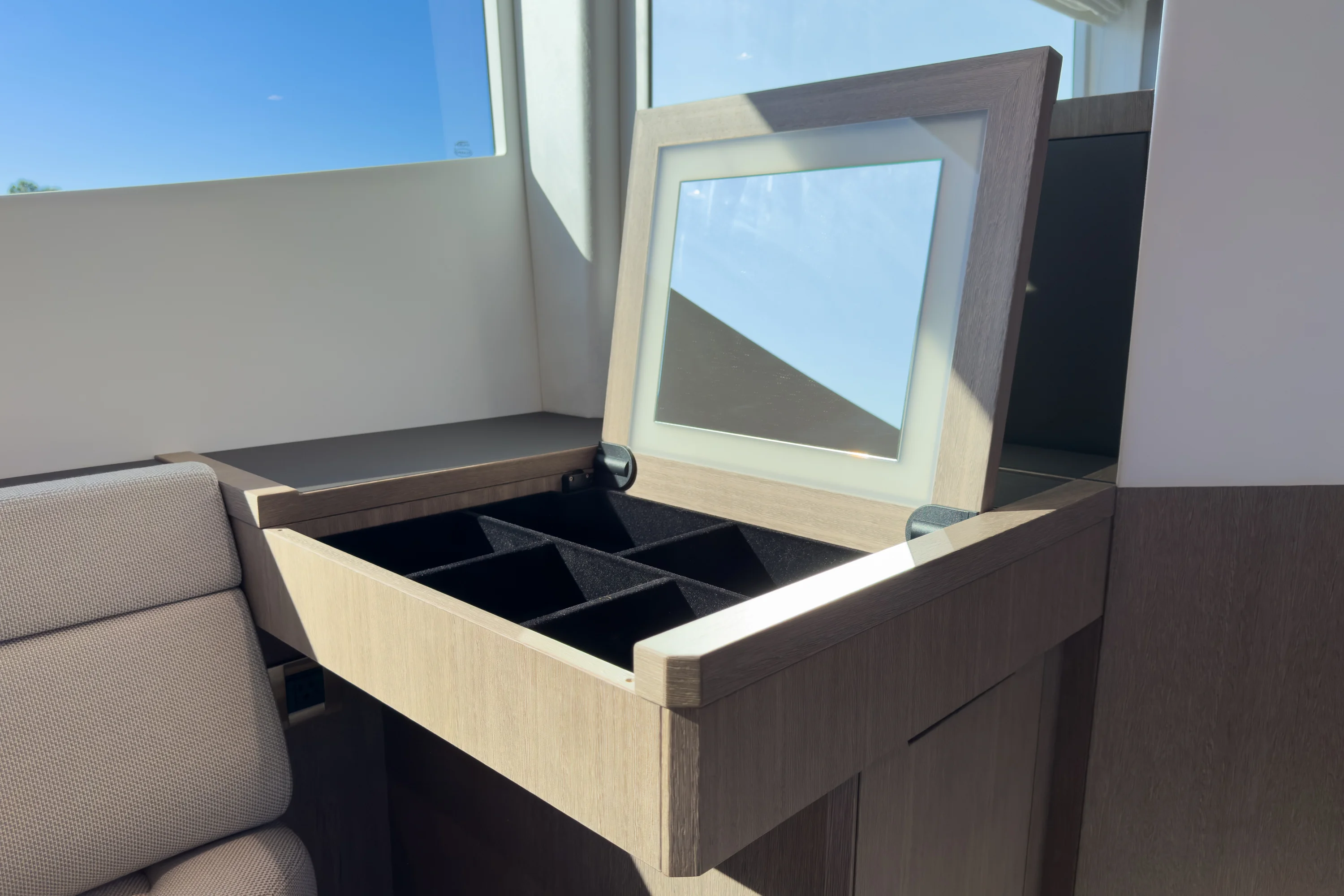 2022 Galeon 510 SKY Image Thumbnail #20