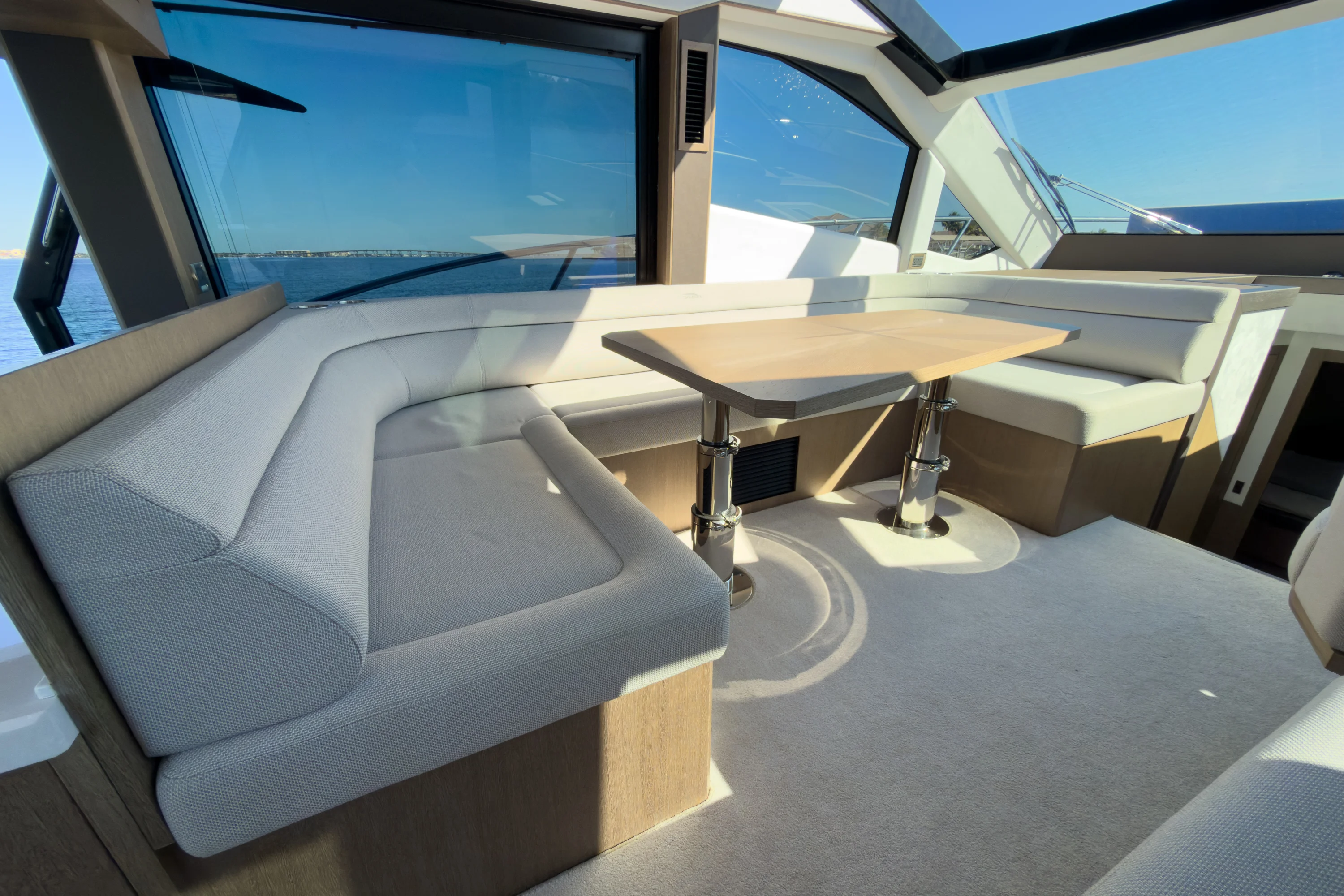 2022 Galeon 510 SKY Image Thumbnail #12