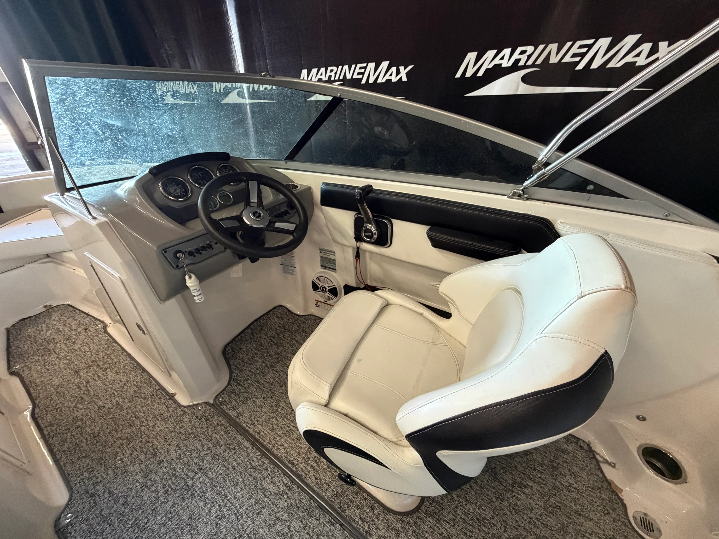 2018 Chaparral 21 H20 DELUXE Image Thumbnail #25