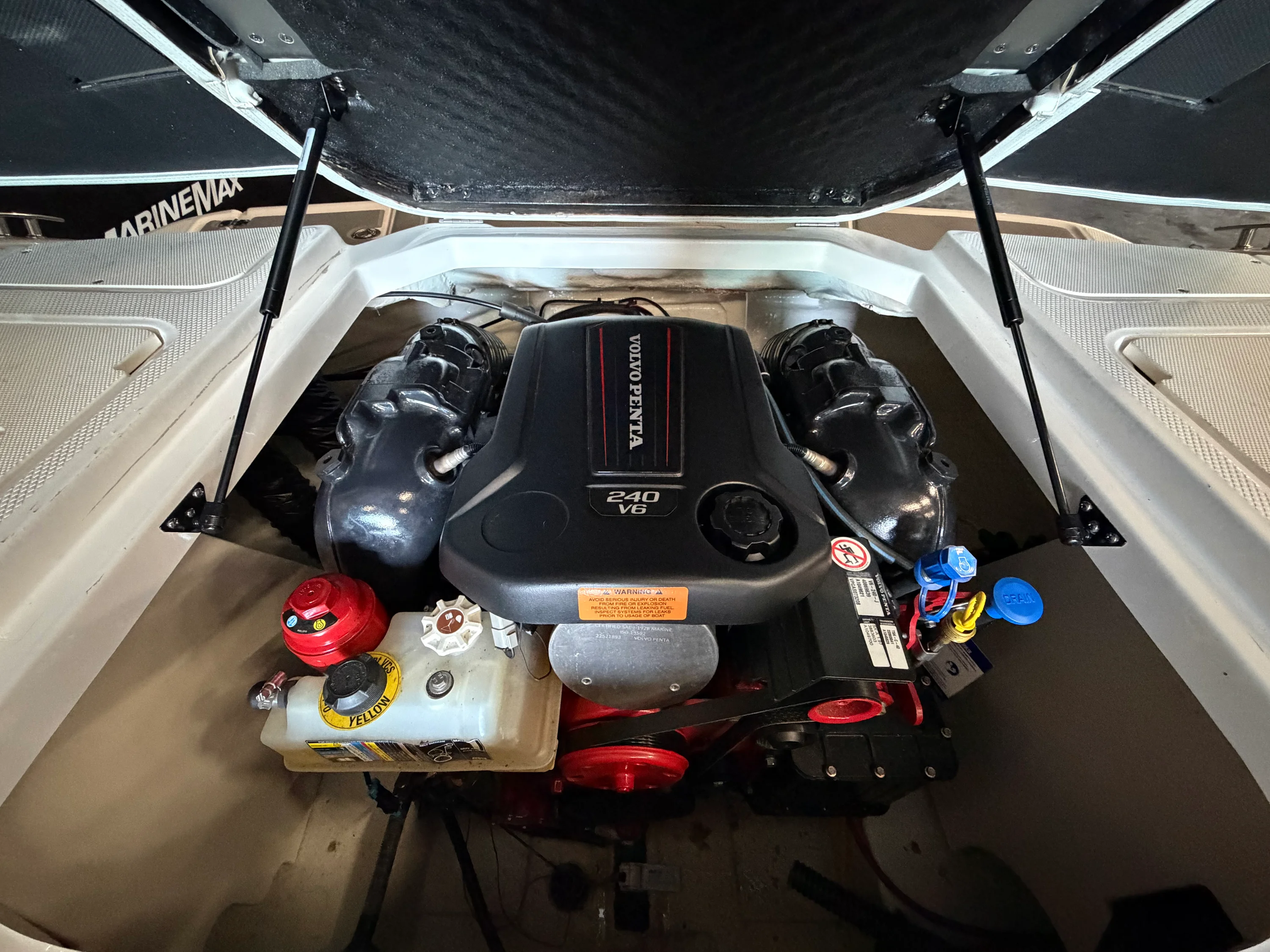 2018 Chaparral 21 H20 DELUXE Image Thumbnail #13