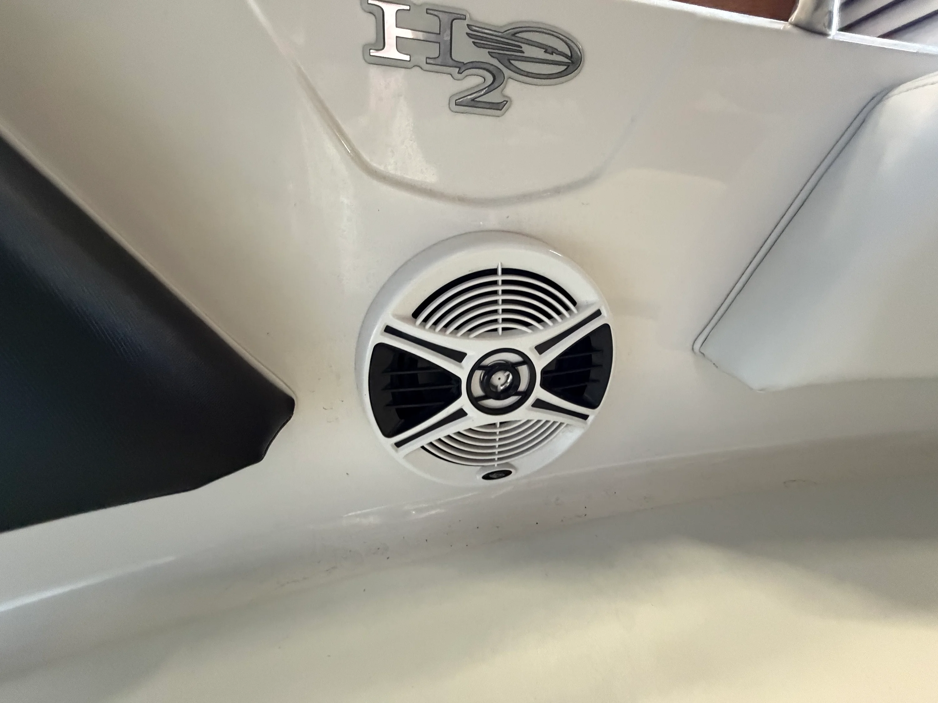 2018 Chaparral 21 H20 DELUXE Image Thumbnail #38