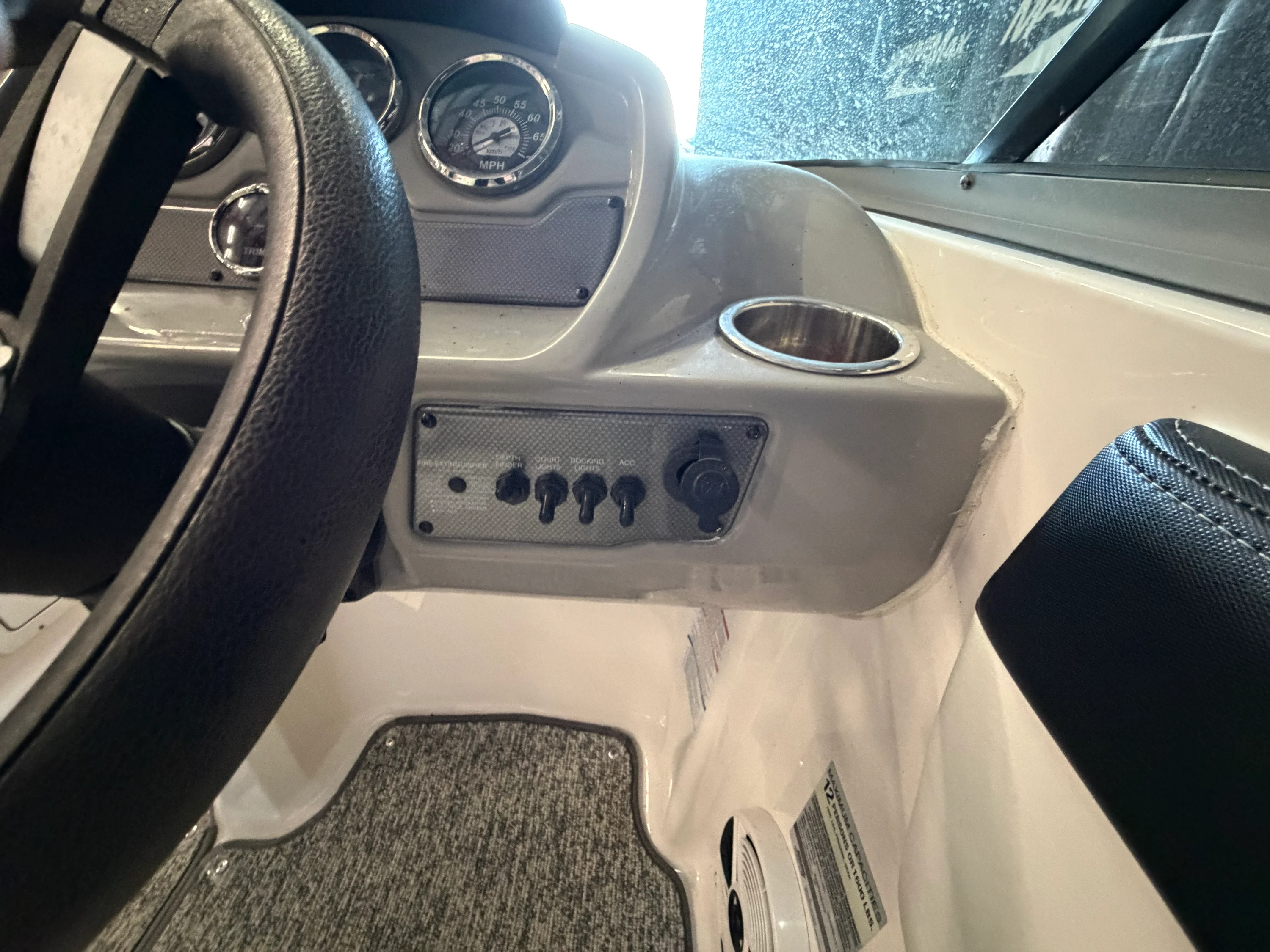 2018 Chaparral 21 H20 DELUXE Image Thumbnail #29