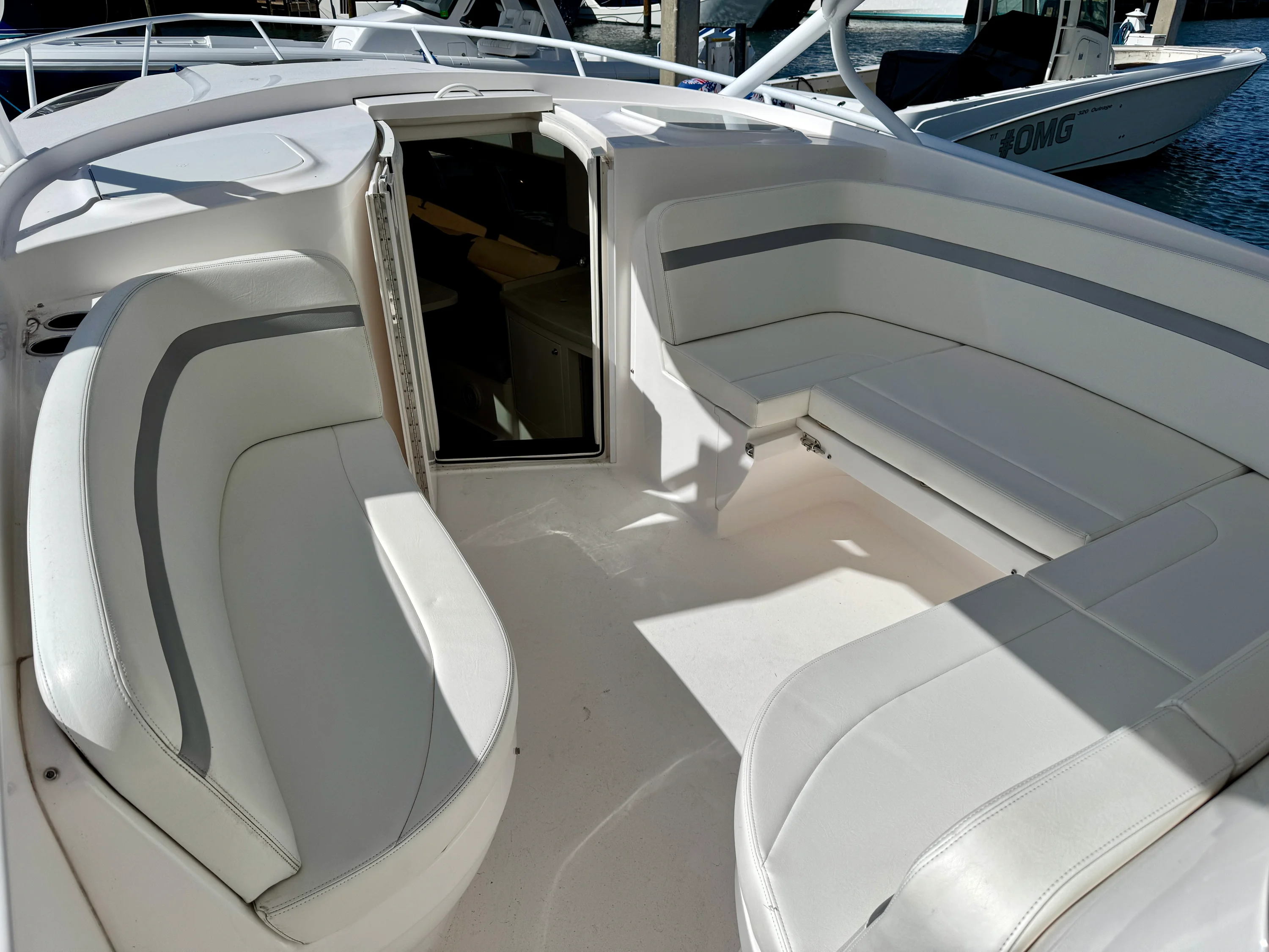 2019 Intrepid 407 CUDDY Image Thumbnail #23