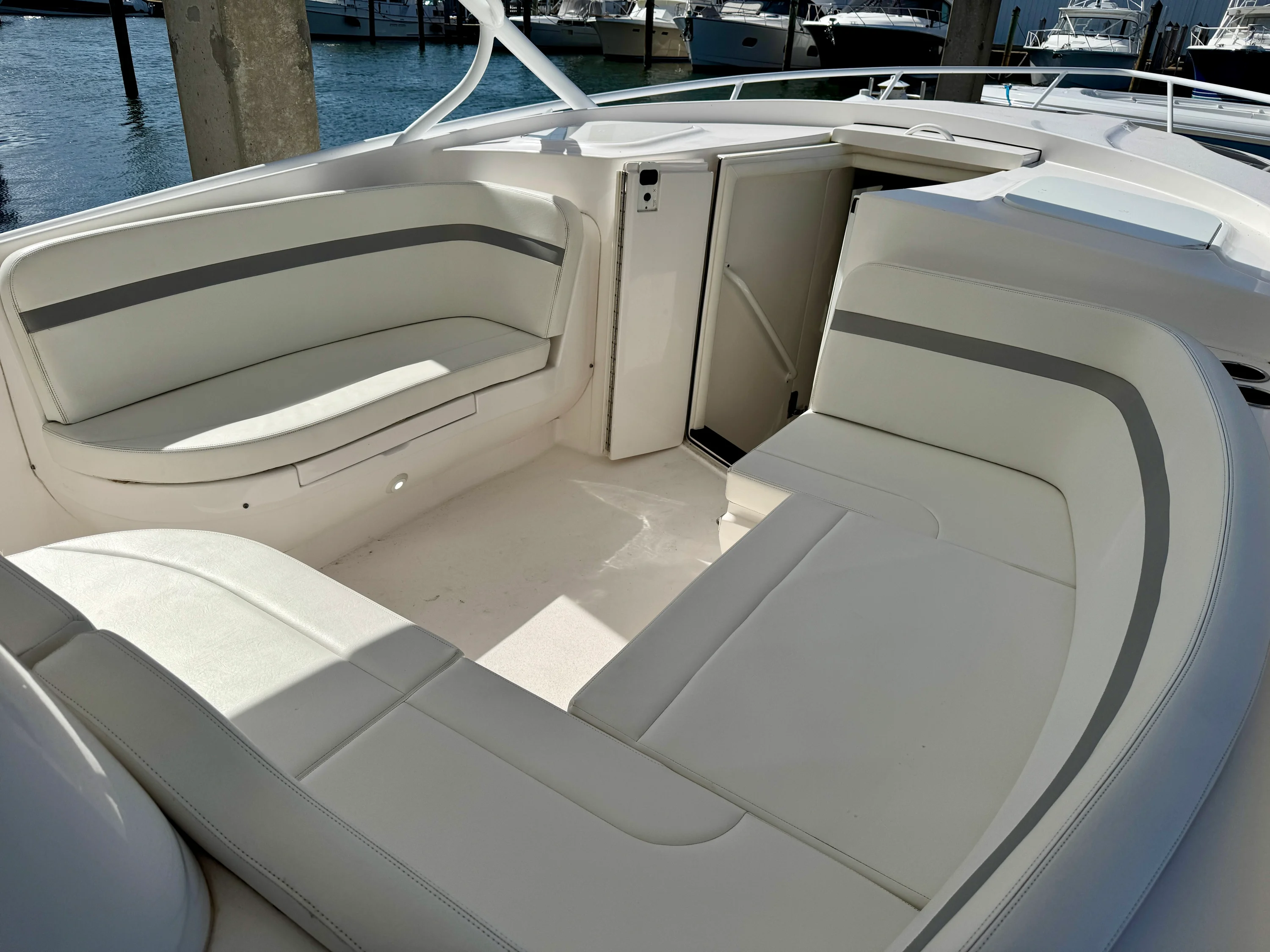 2019 Intrepid 407 CUDDY Image Thumbnail #21
