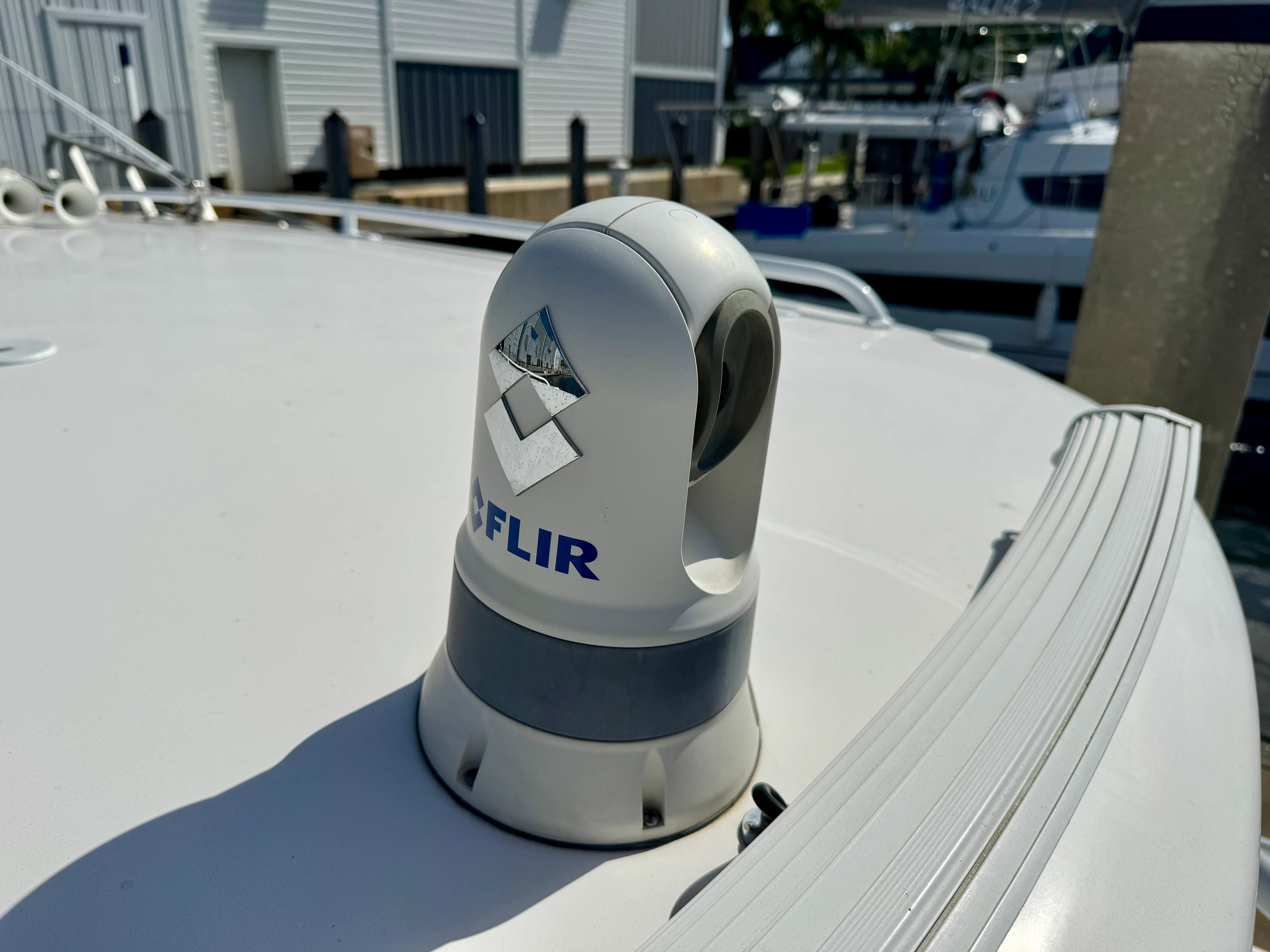 2019 Intrepid 407 CUDDY Image Thumbnail #9