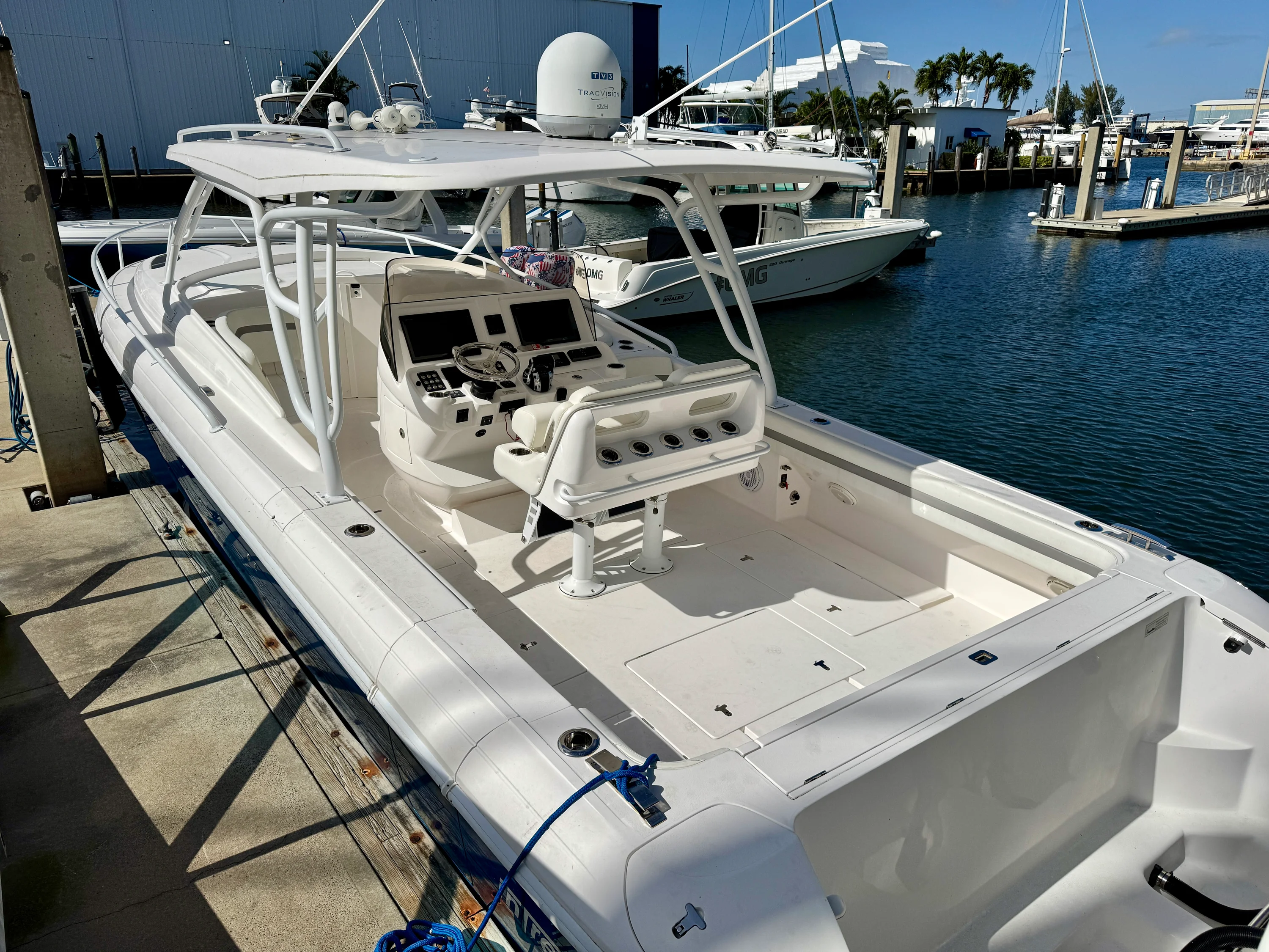 2019 Intrepid 407 CUDDY Image Thumbnail #3