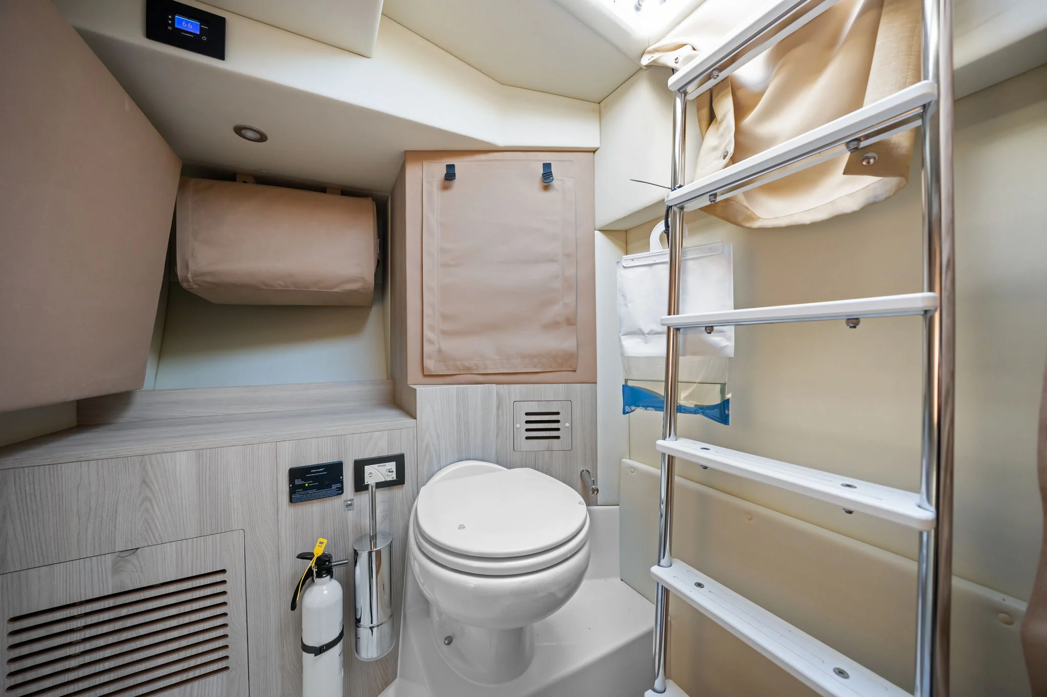 2022 Azimut S6 Image Thumbnail #74