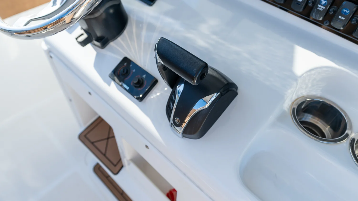 2021 Sea Hunt 25 ULTRA Image Thumbnail #19