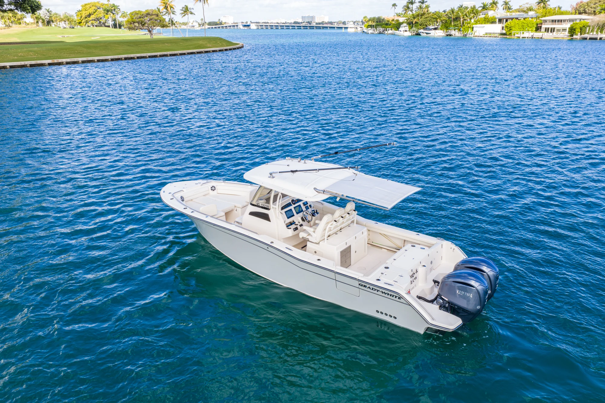 2024 Grady-White 326 CAN Image Thumbnail #2