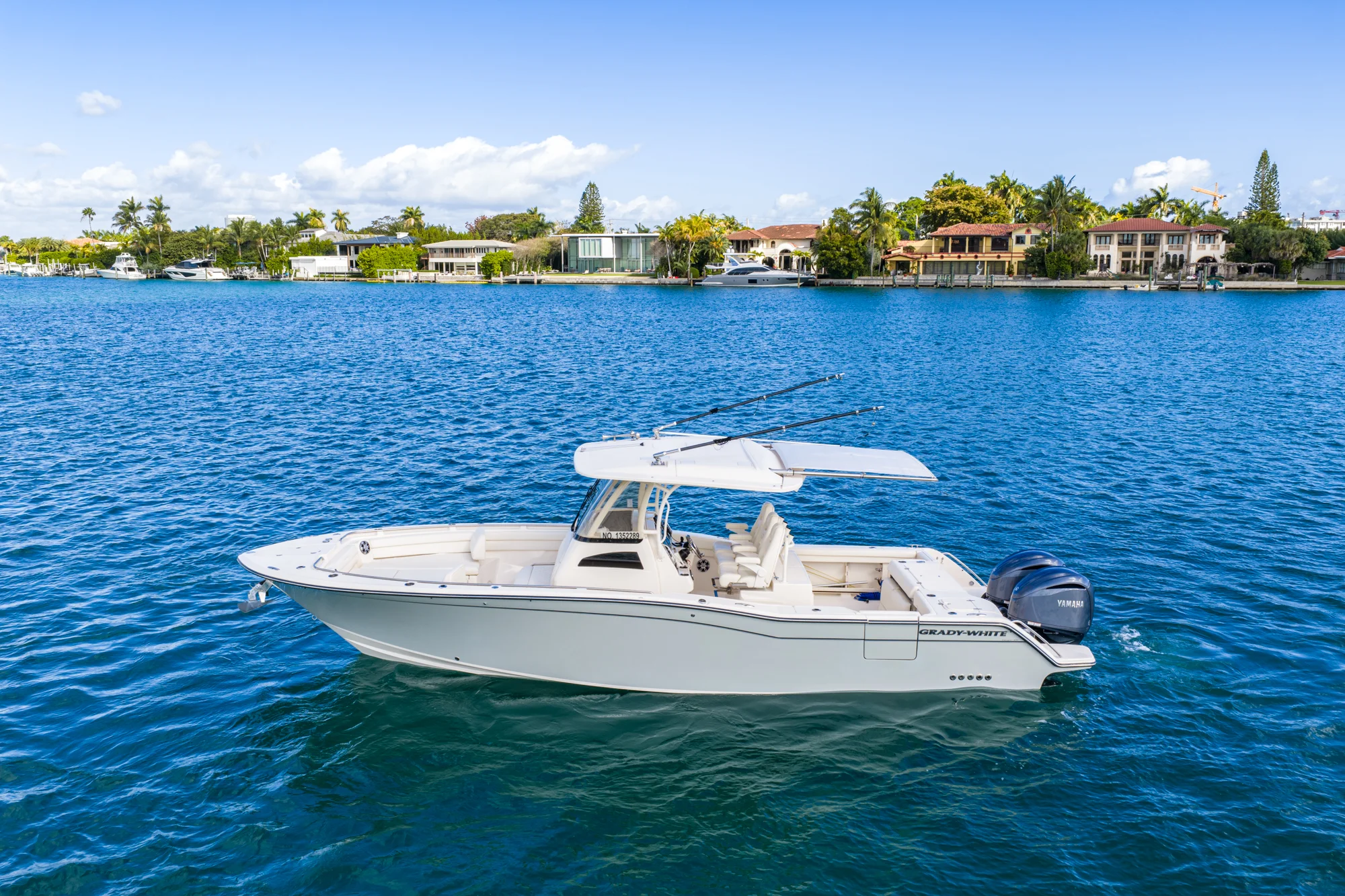 2024 Grady-White 326 CAN Image Thumbnail #1