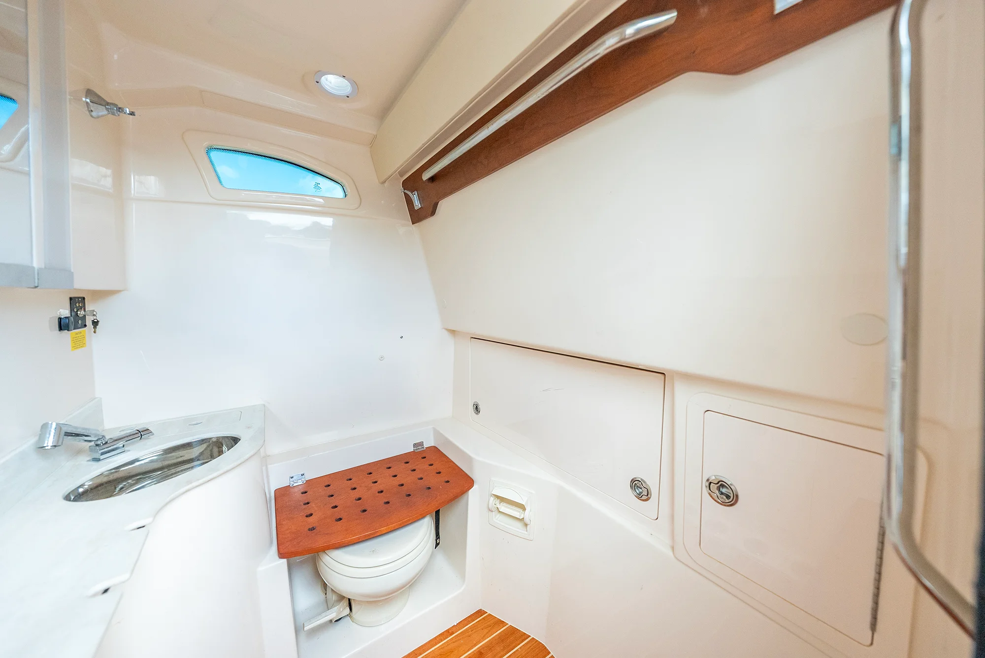 2024 Grady-White 326 CAN Image Thumbnail #75