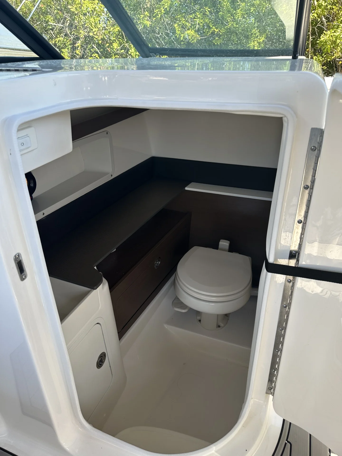 2024 Sea Ray 290 SD-OB Image Thumbnail #17