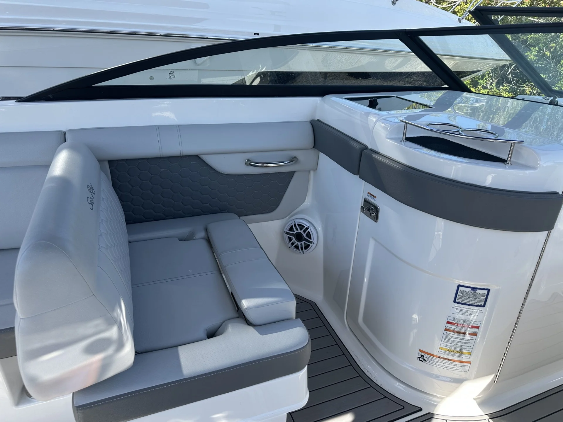 2024 Sea Ray 290 SD-OB Image Thumbnail #21