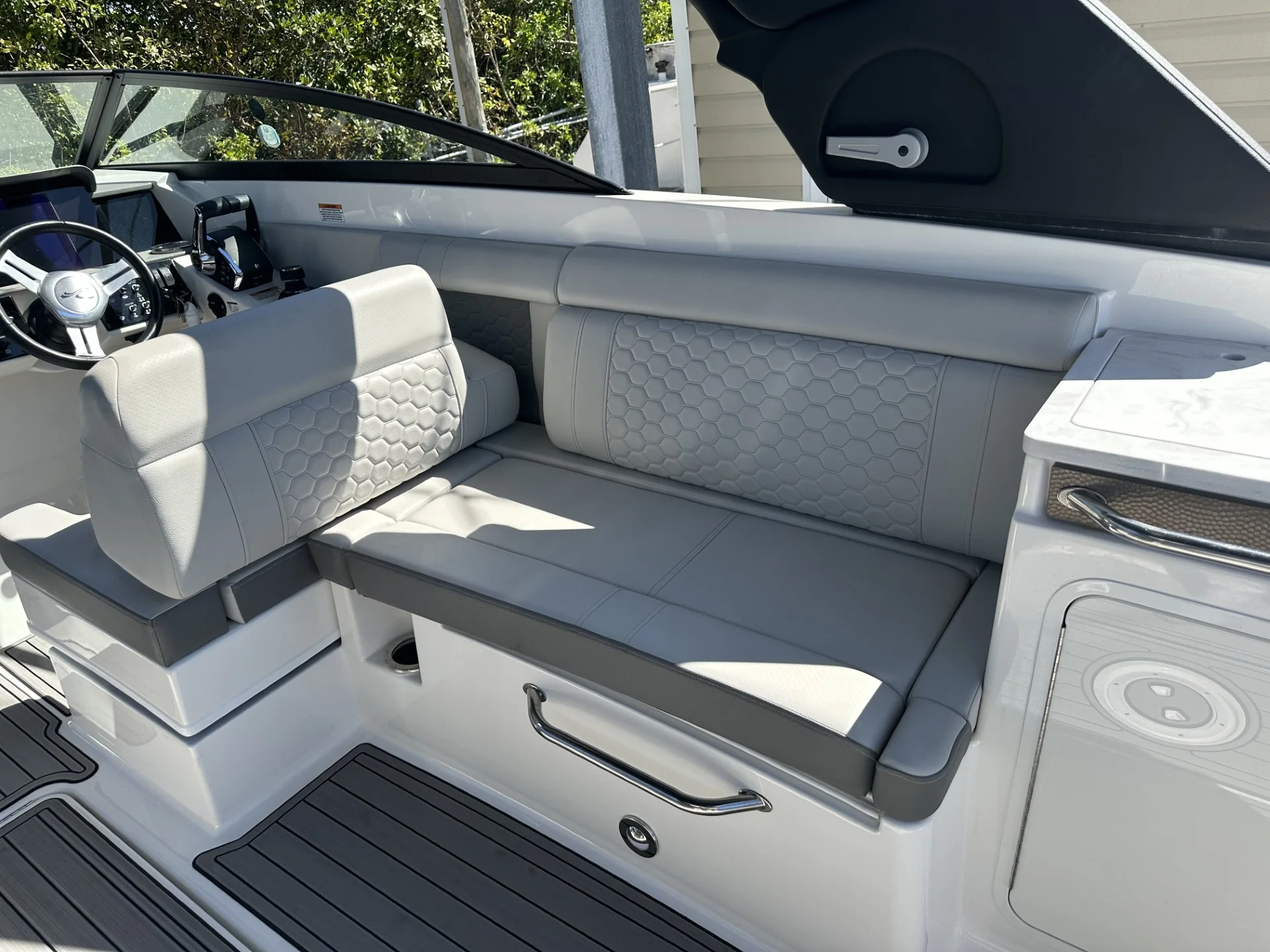 2024 Sea Ray 290 SD-OB Image Thumbnail #24