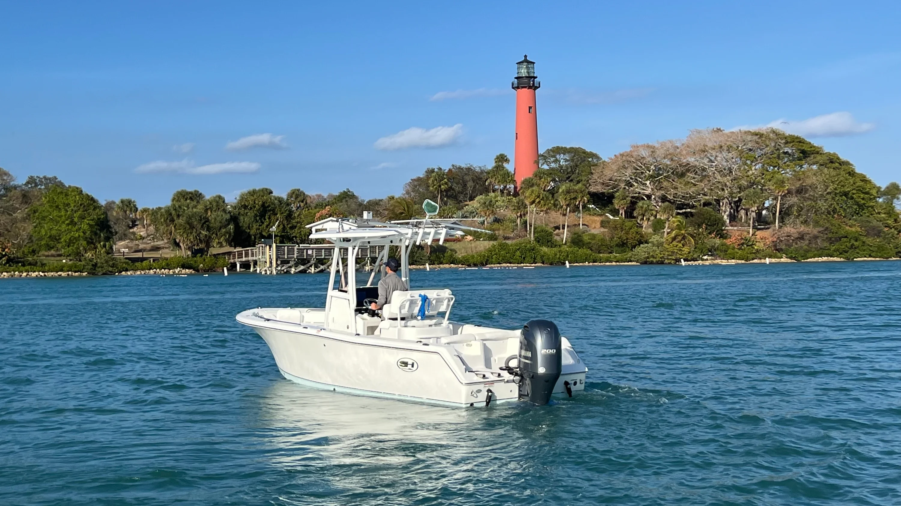 2017 Sea Hunt ULTRA 234 Image Thumbnail #8