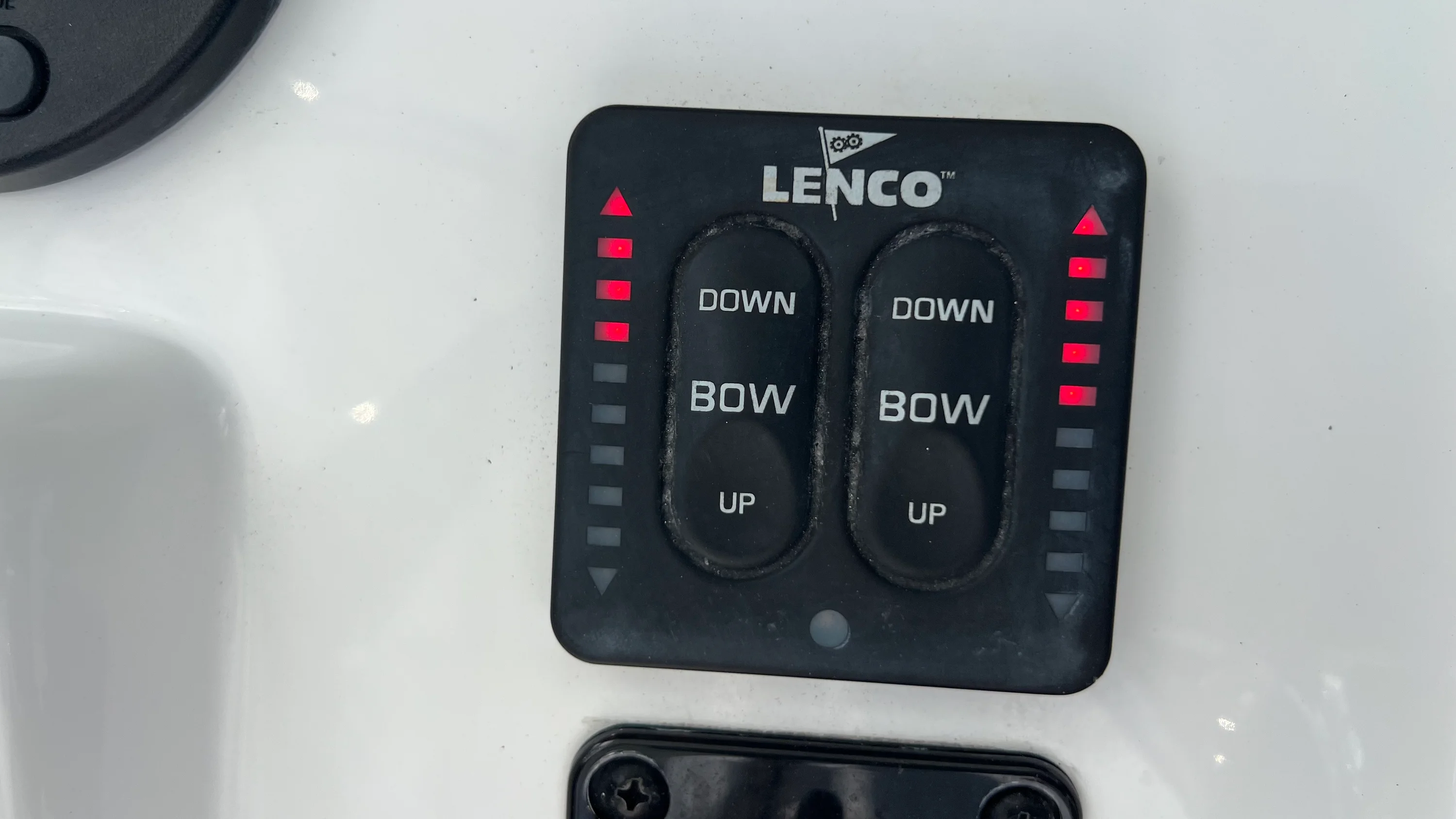 2017 Sea Hunt ULTRA 234 Image Thumbnail #22