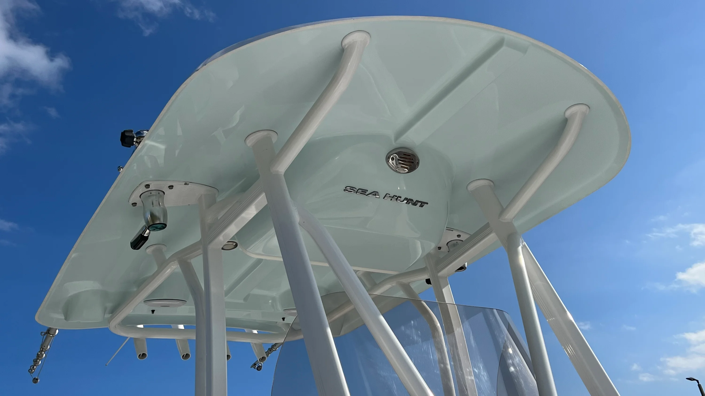 2017 Sea Hunt ULTRA 234 Image Thumbnail #41