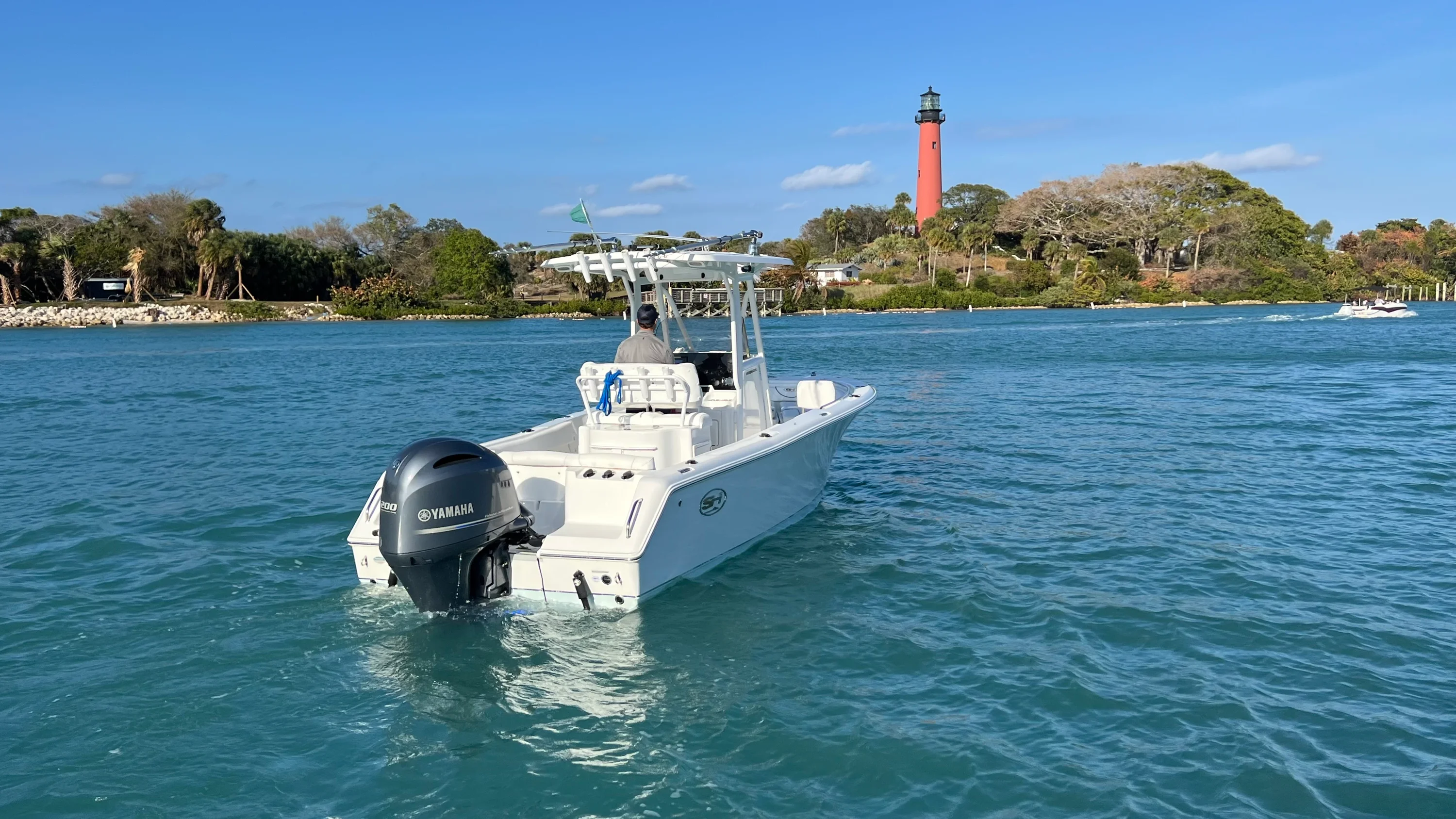 2017 Sea Hunt ULTRA 234 Image Thumbnail #11