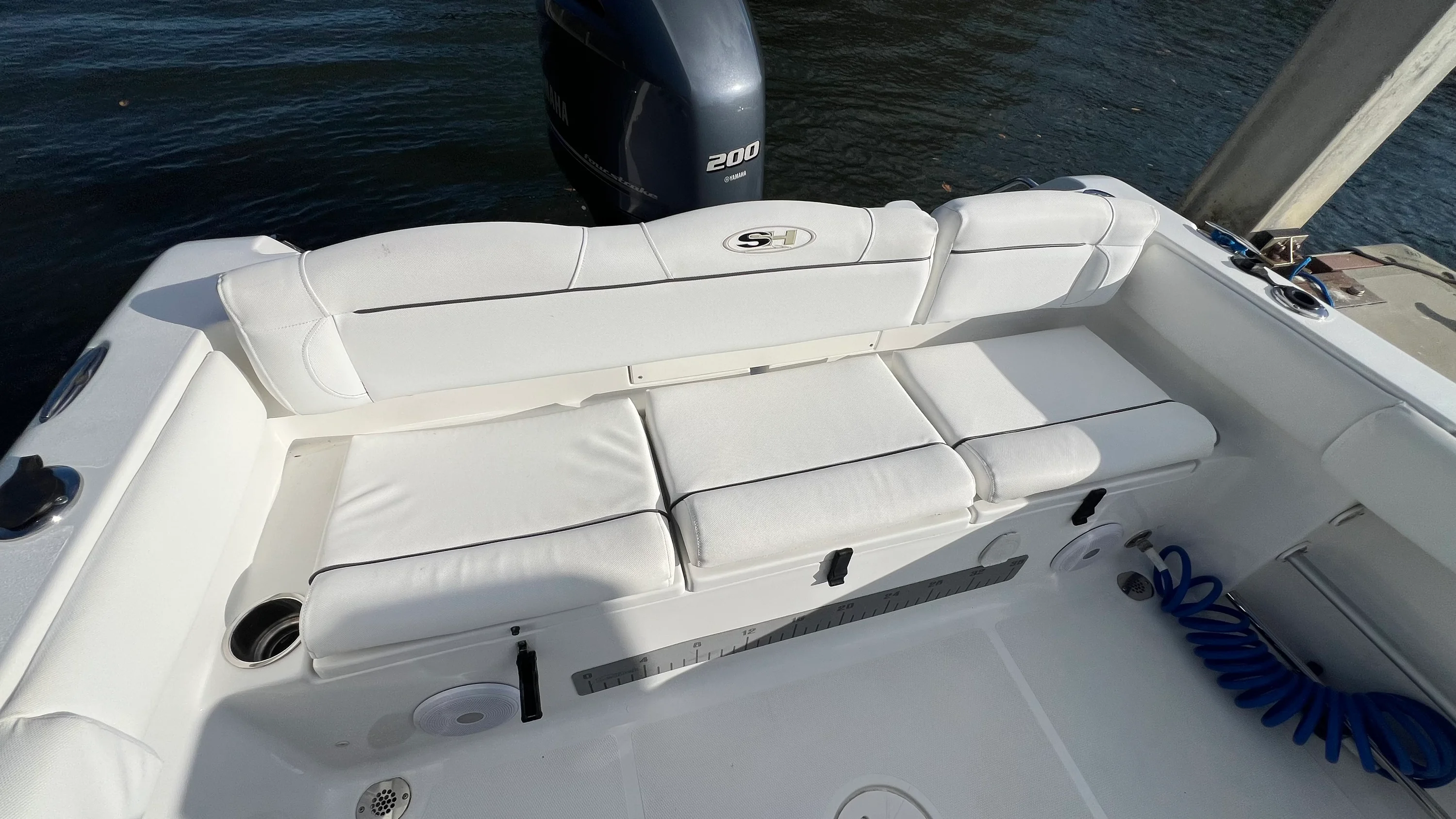 2017 Sea Hunt ULTRA 234 Image Thumbnail #16