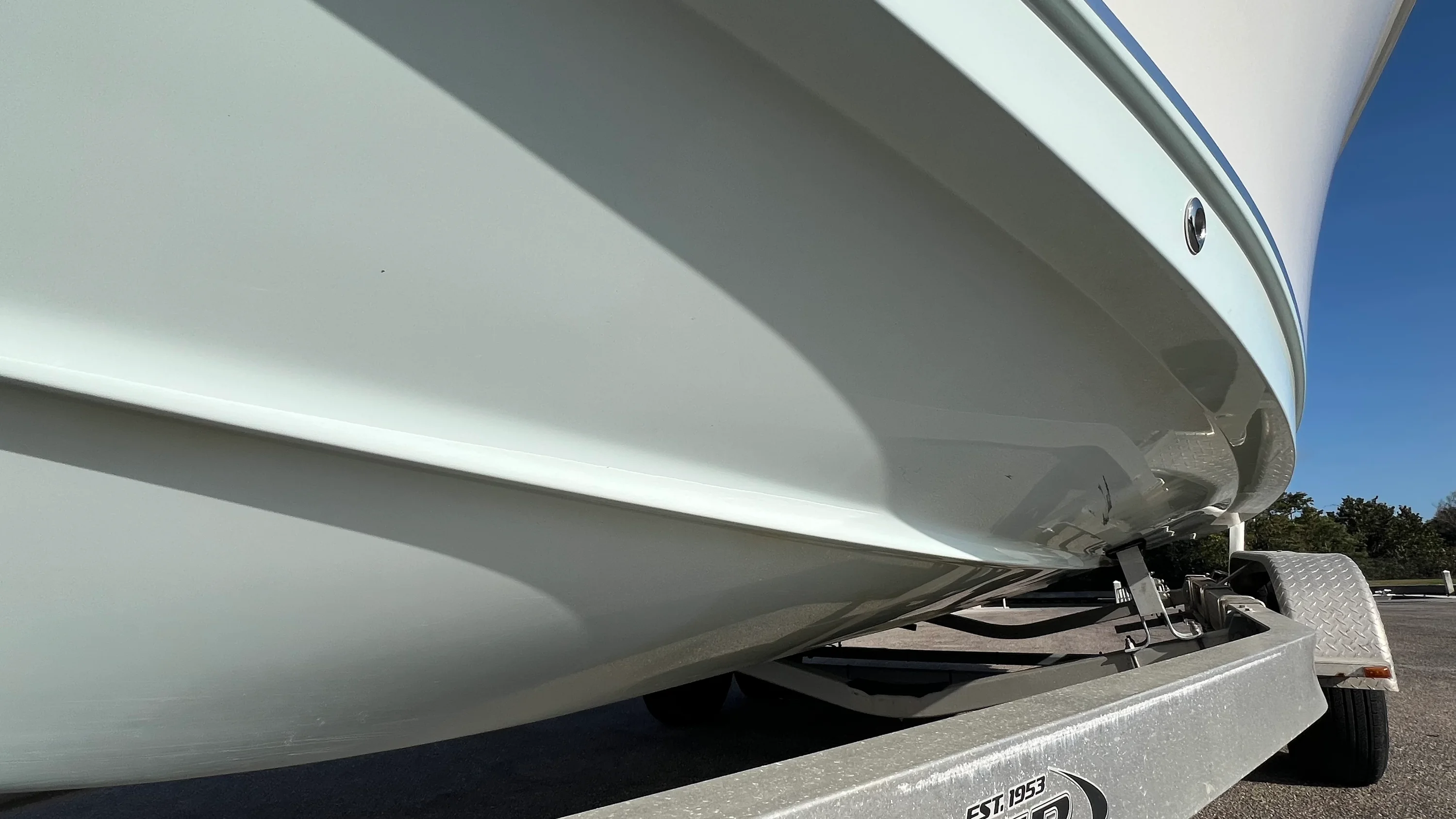 2017 Sea Hunt ULTRA 234 Image Thumbnail #38