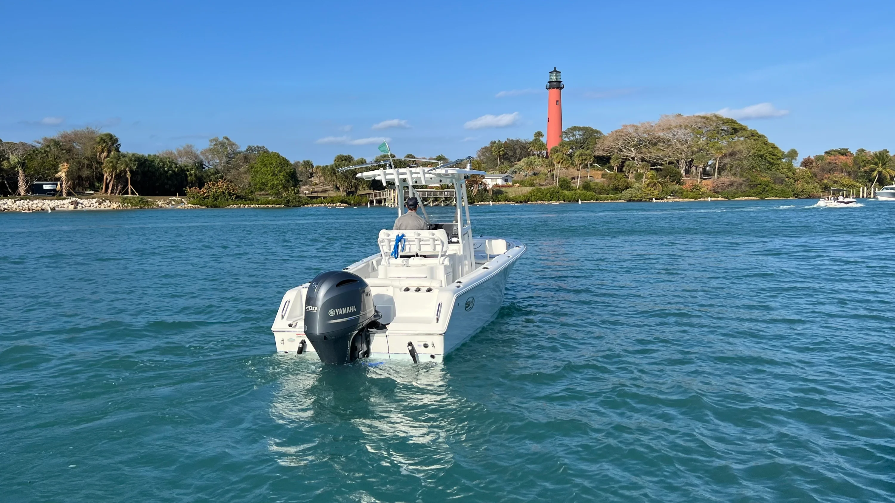 2017 Sea Hunt ULTRA 234 Image Thumbnail #10