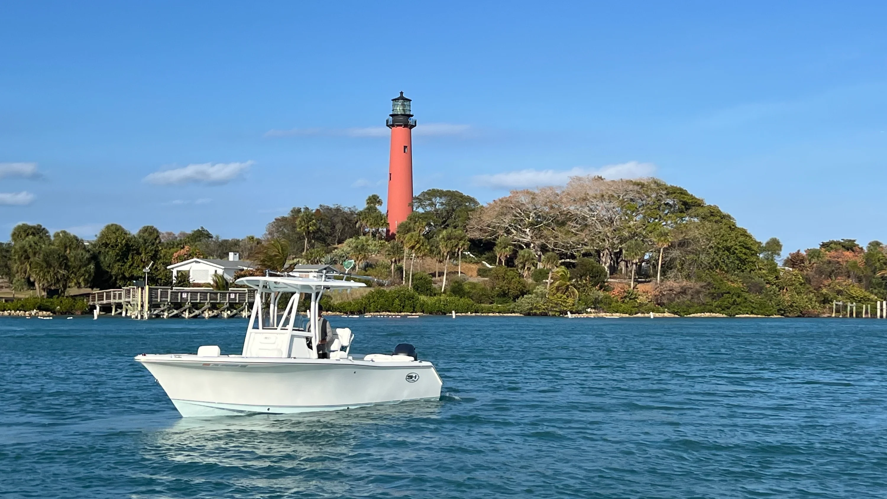 2017 Sea Hunt ULTRA 234 Image Thumbnail #5