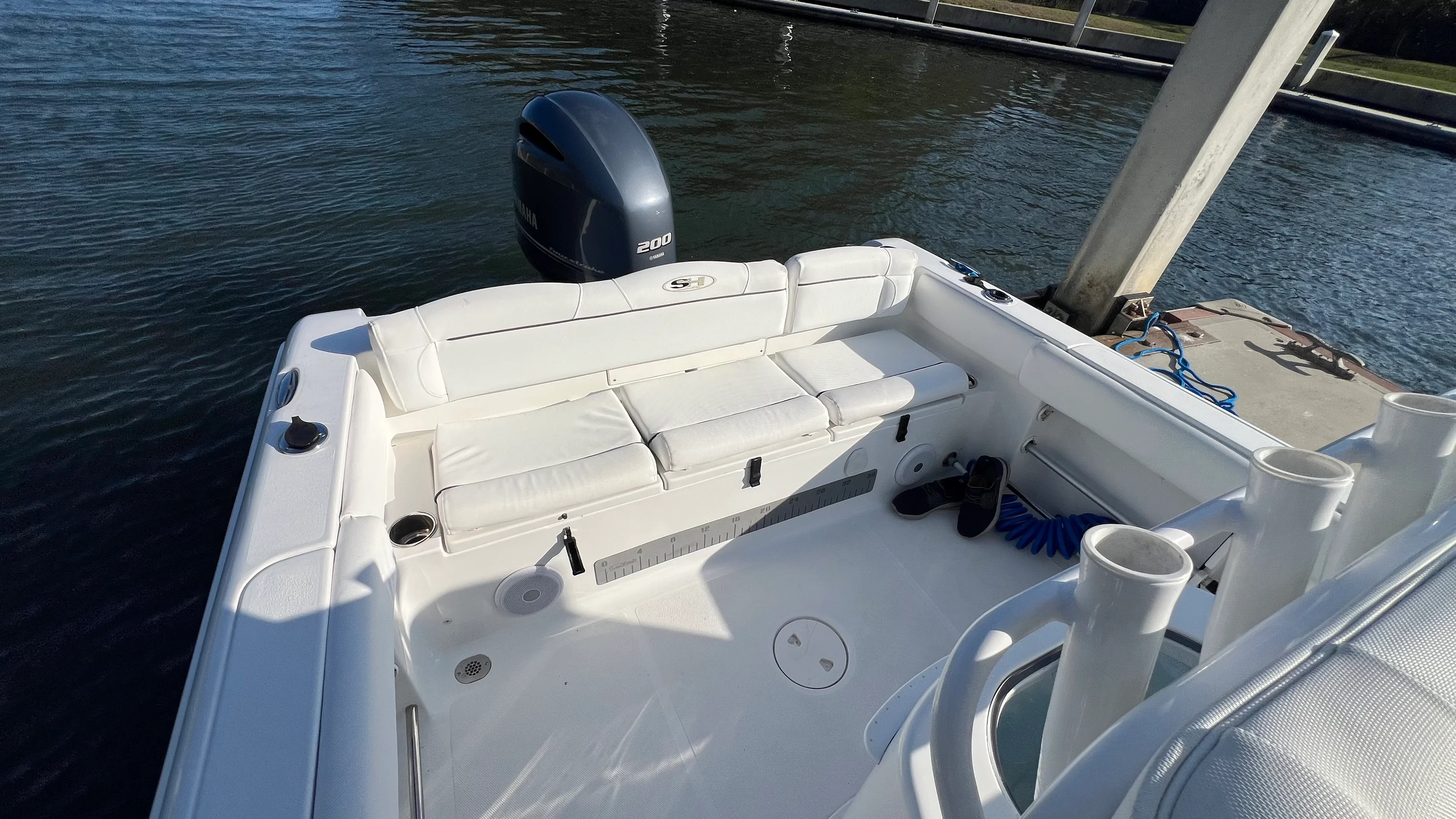 2017 Sea Hunt ULTRA 234 Image Thumbnail #33