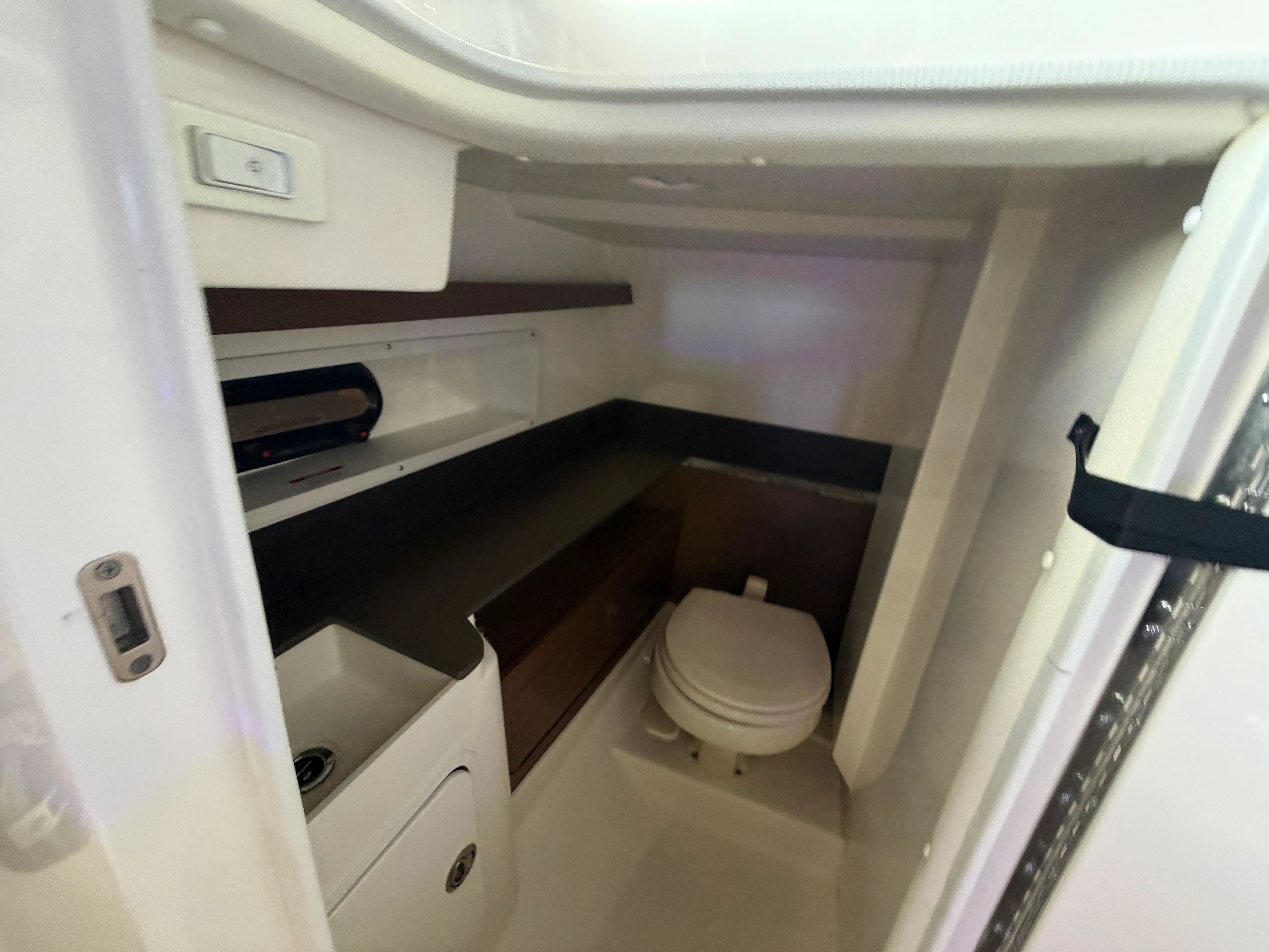 2024 Sea Ray 290 SD-OB Image Thumbnail #11