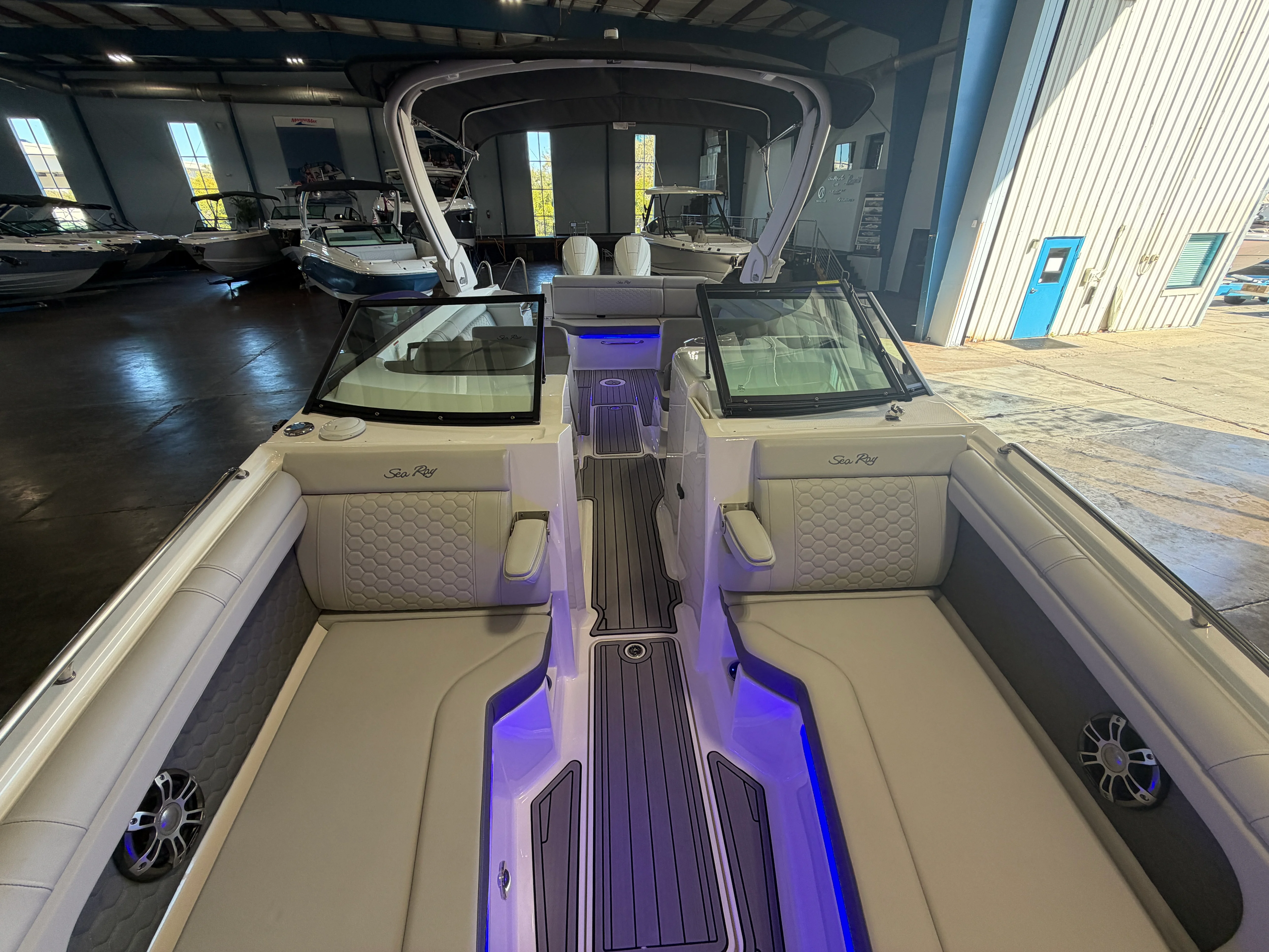 2024 Sea Ray 290 SD-OB Image Thumbnail #25