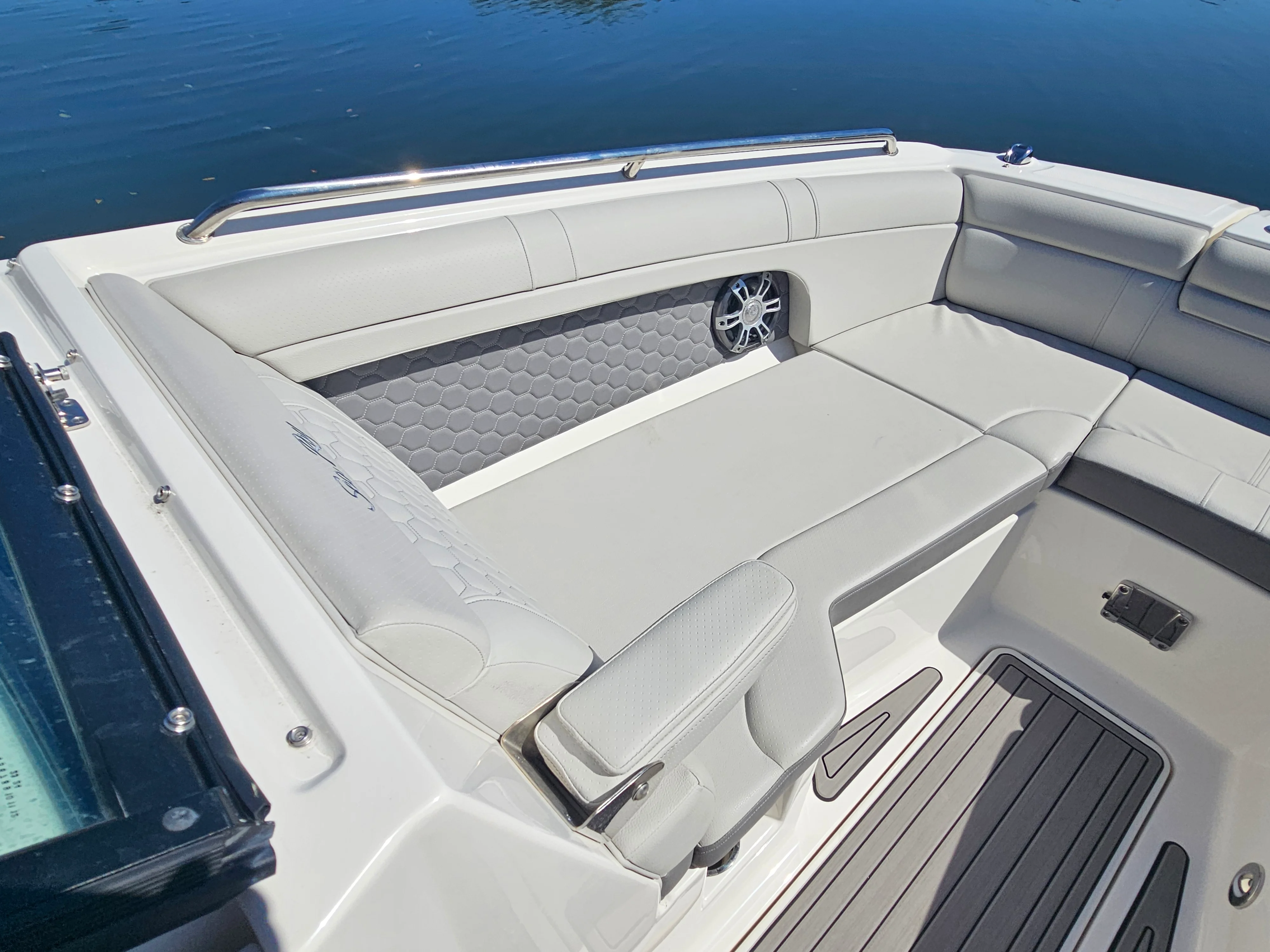 2024 Sea Ray 270 SD-OB Image Thumbnail #25