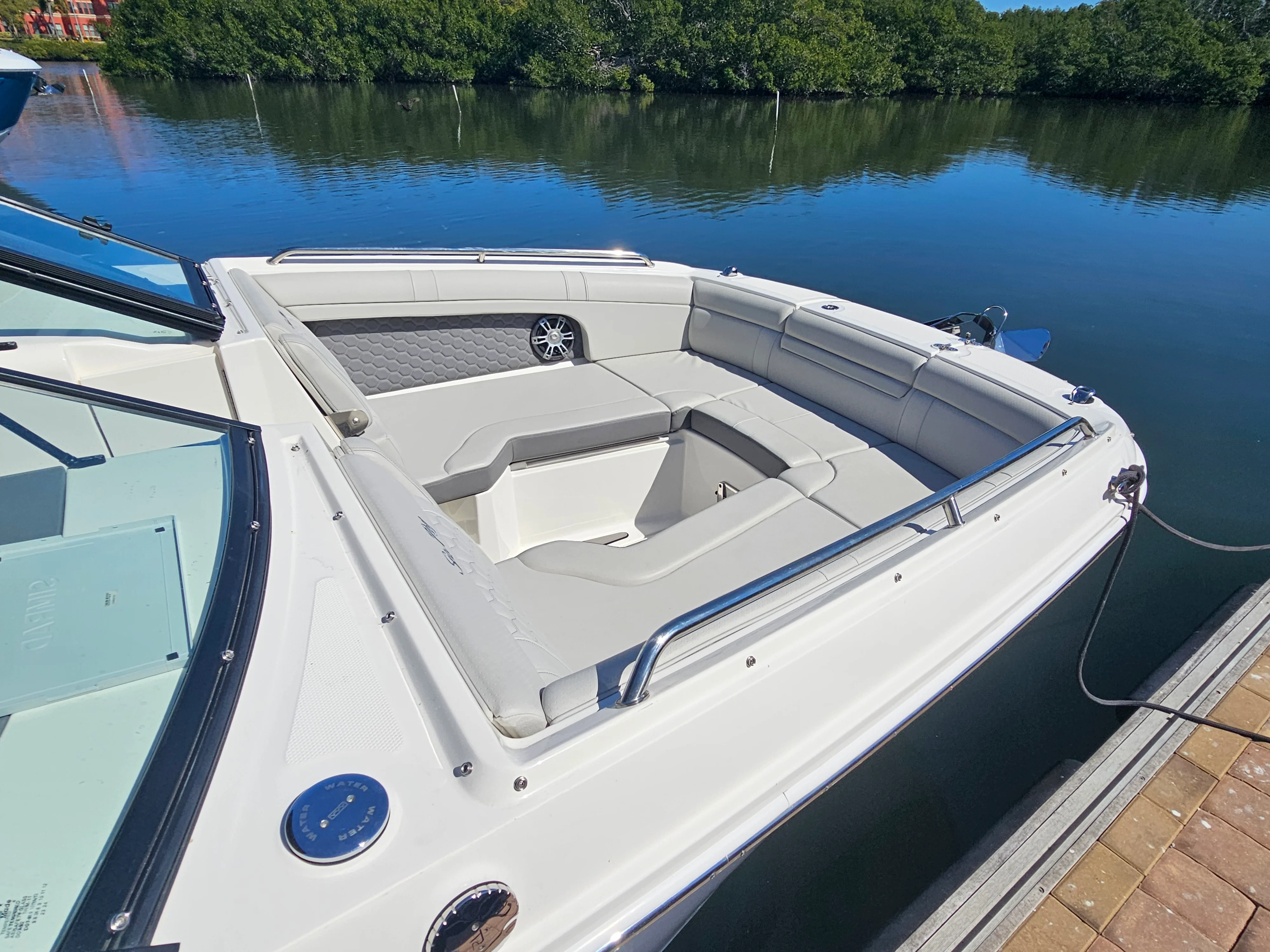 2024 Sea Ray 270 SD-OB Image Thumbnail #4