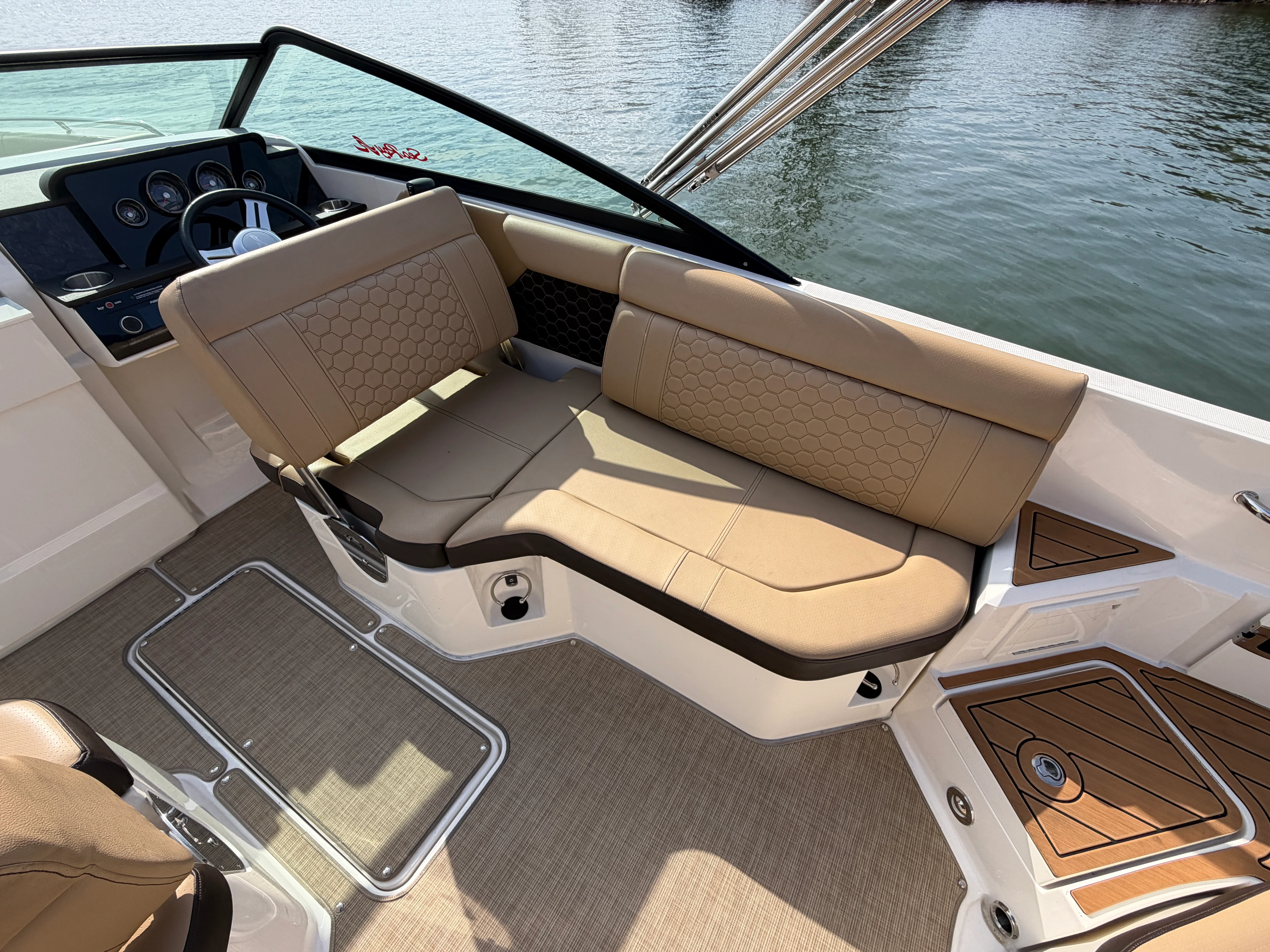 2019 Sea Ray 250 SDX Image Thumbnail #23