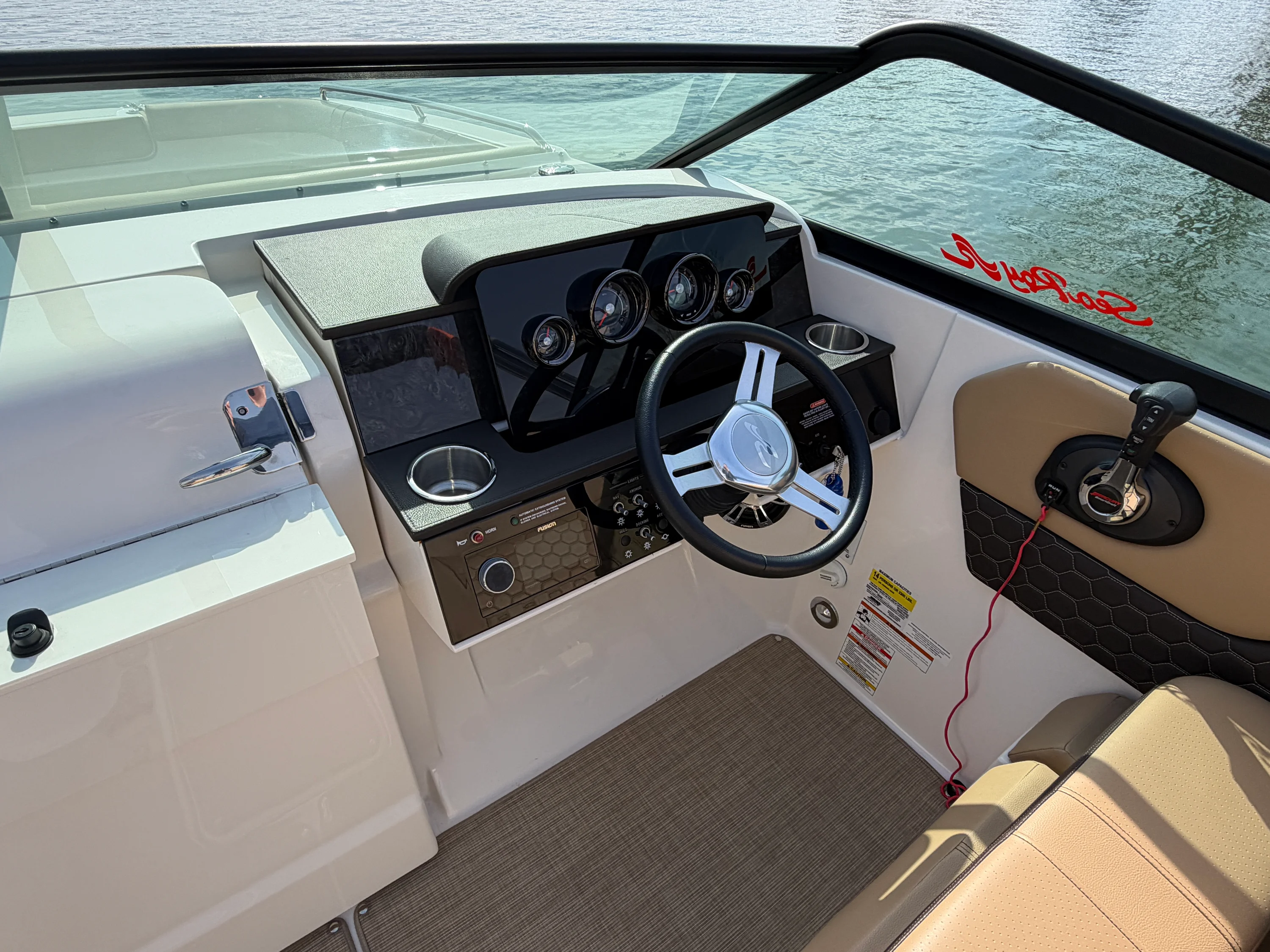 2019 Sea Ray 250 SDX Image Thumbnail #16