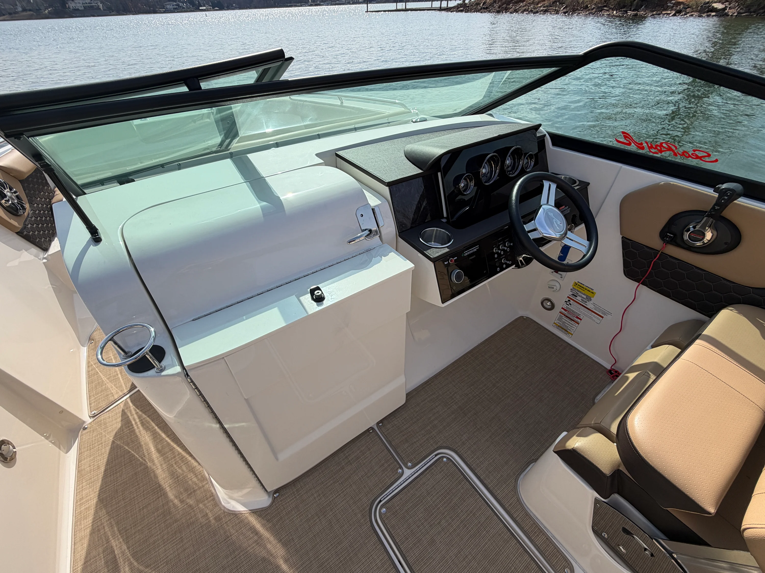 2019 Sea Ray 250 SDX Image Thumbnail #17