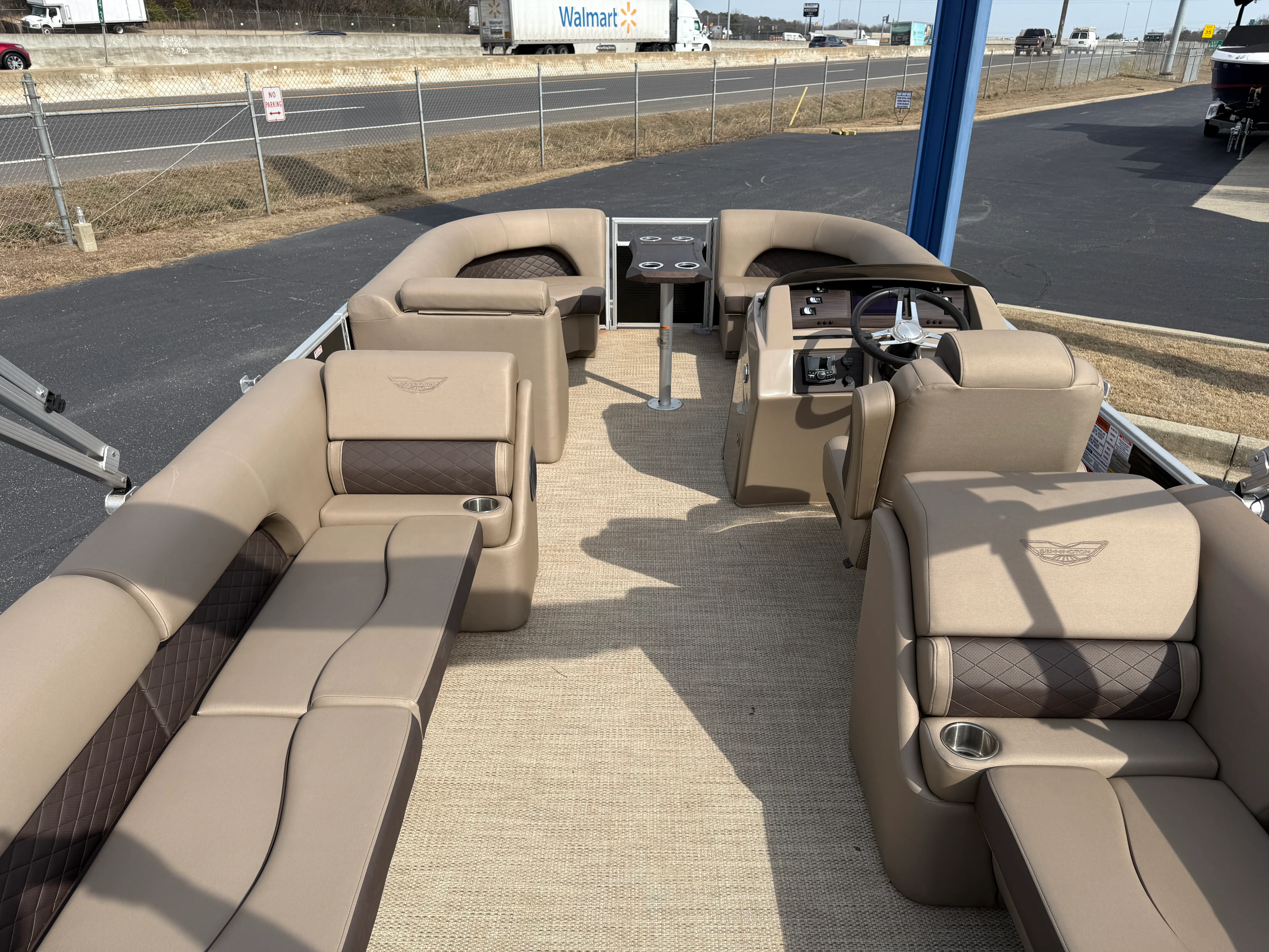 2024 Bennington 22 L Image Thumbnail #13