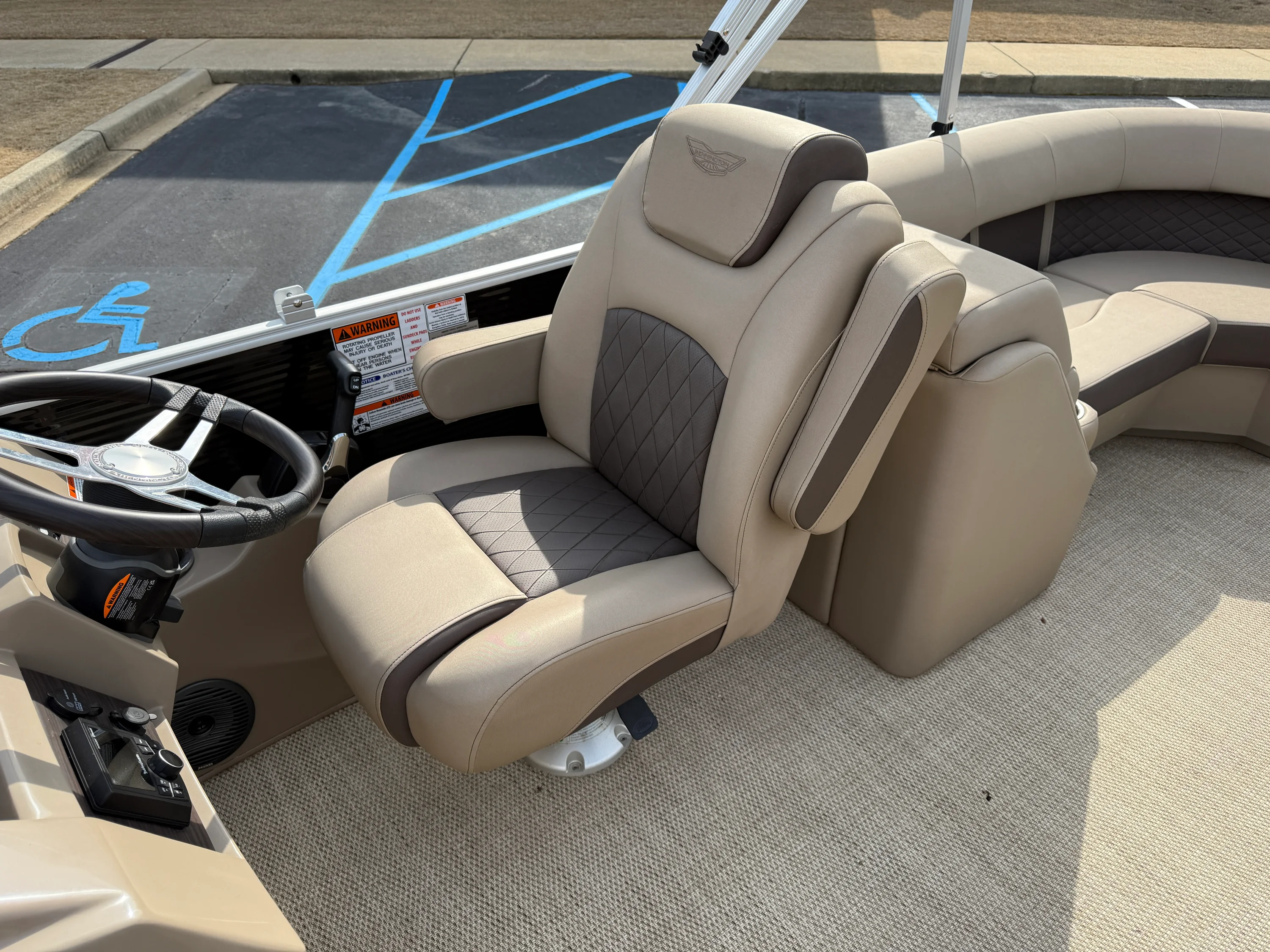 2024 Bennington 22 L Image Thumbnail #16