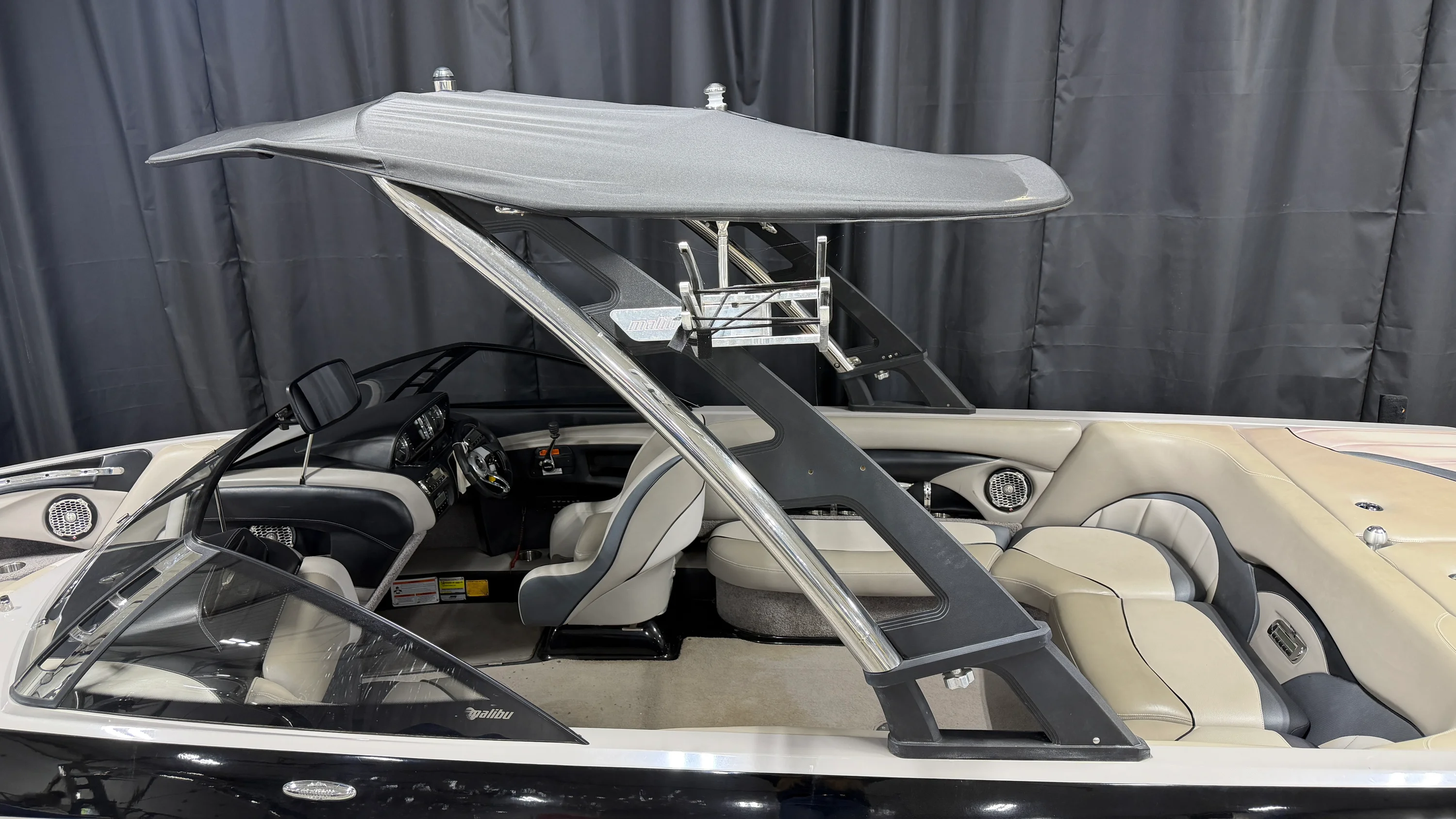 2010 Malibu WAKESETTER 23 LSV Image Thumbnail #5